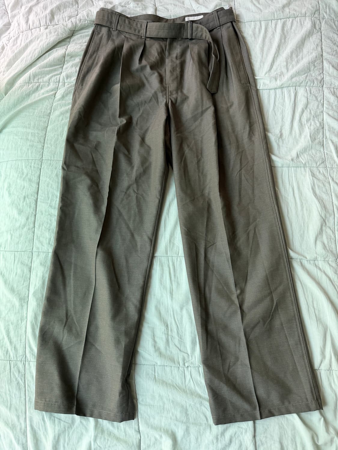 [52] 르메르 벨티드 와이드 플리츠 핀턱 팬츠 상품이미지1