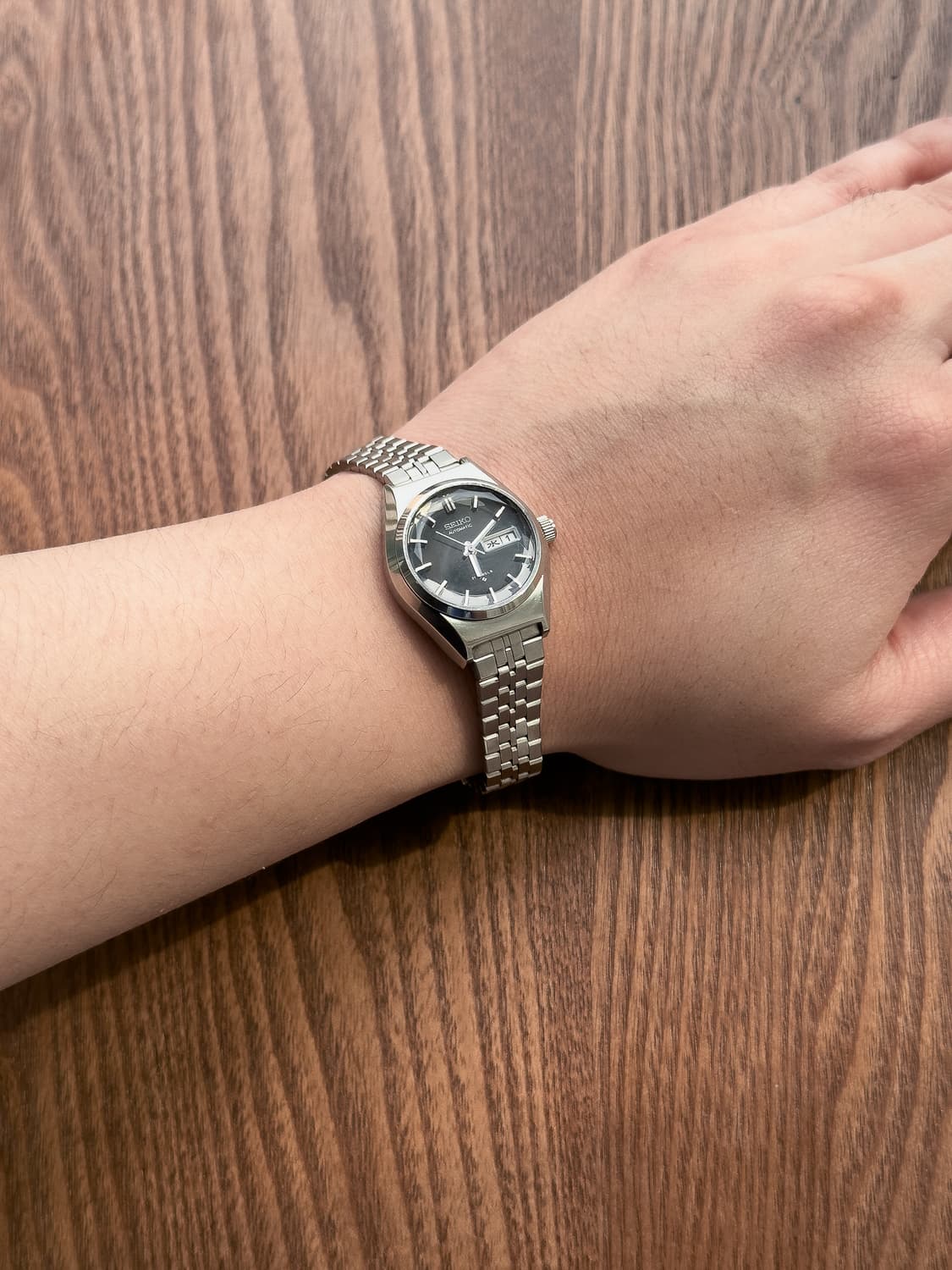 세이코 컷글라스 오토매틱 블랙 데이데이트 (21석) 상품이미지2