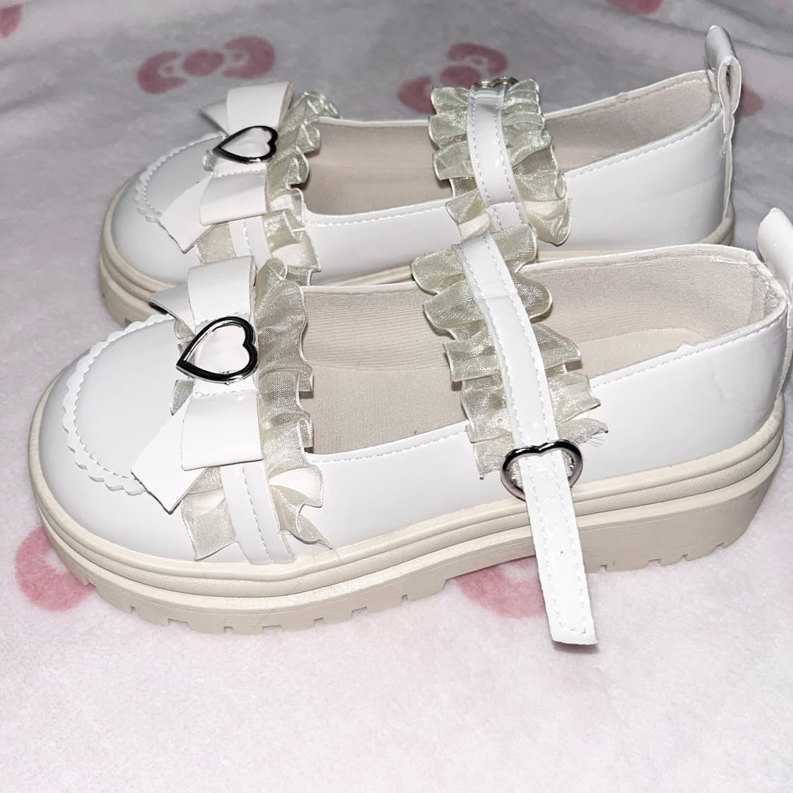 히메갸루 화이트 레이스 하트 구두 로퍼 상품이미지2