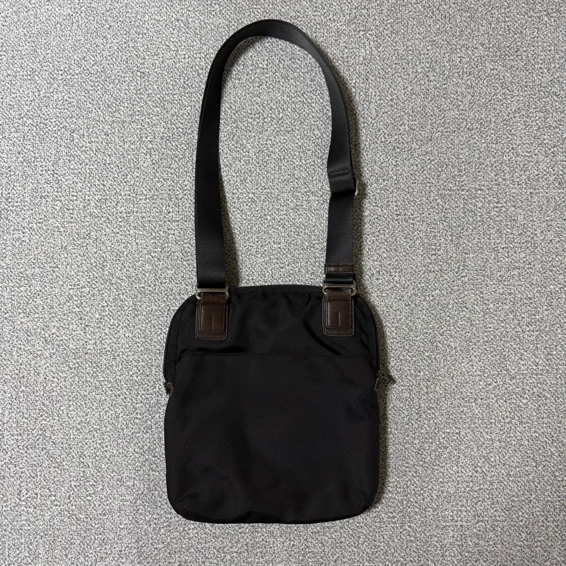 TUMI 투미 알파브라보 크로스백 상품이미지3