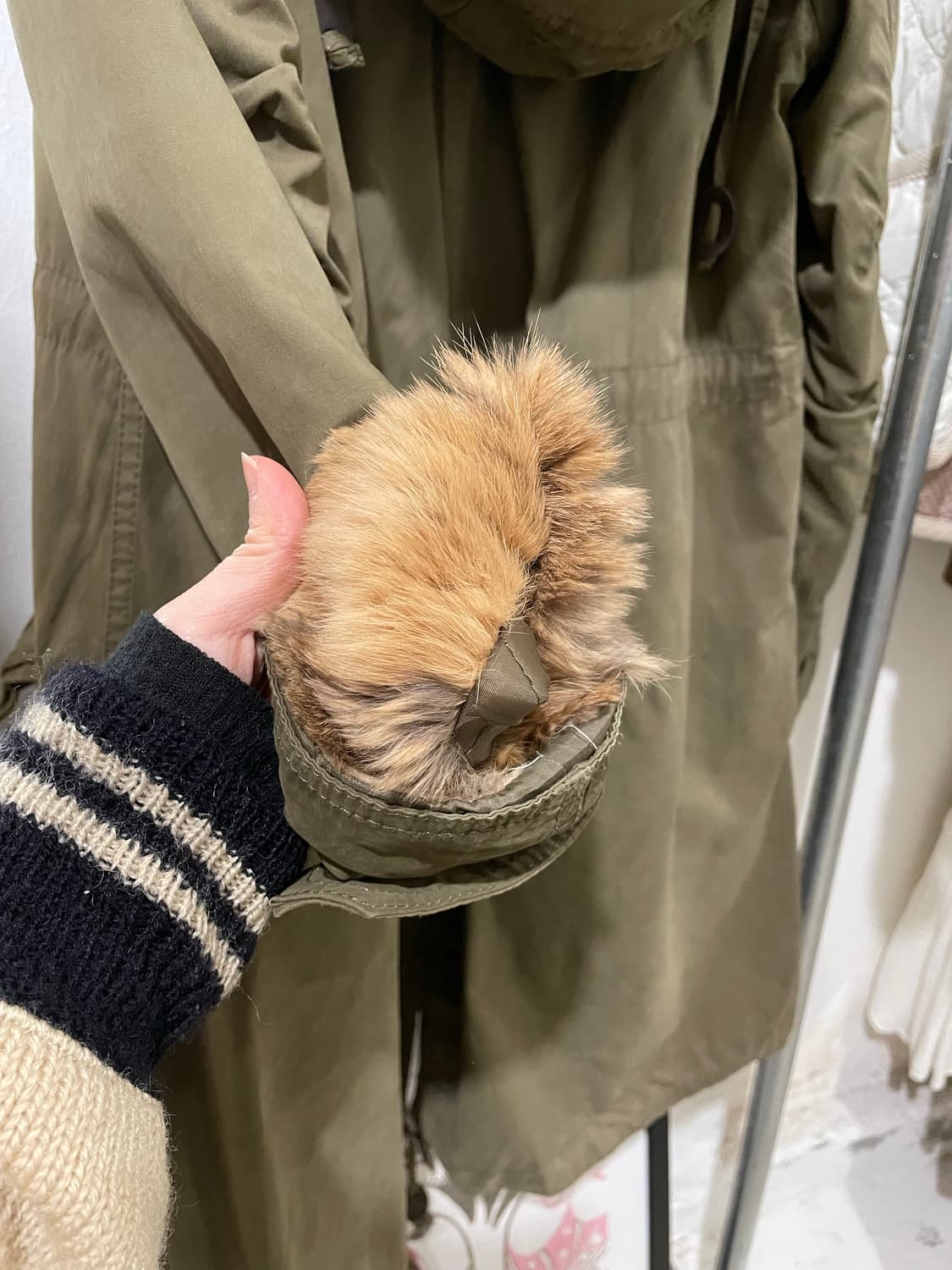 Sherpa-Lined Fur Hood Parka 상품이미지9