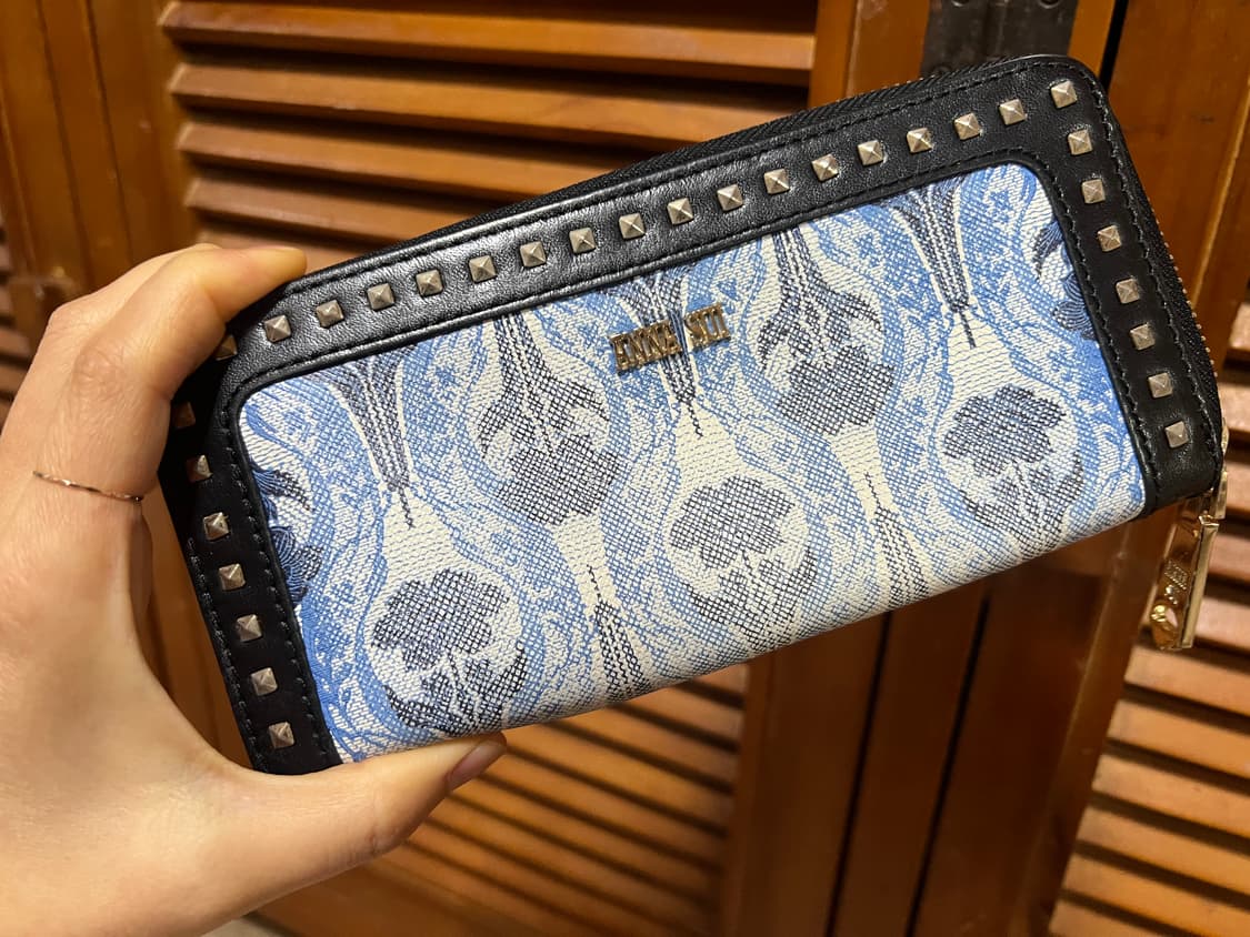  안나수이(Anna Sui) 빈티지 스터드 장지갑 상품이미지2