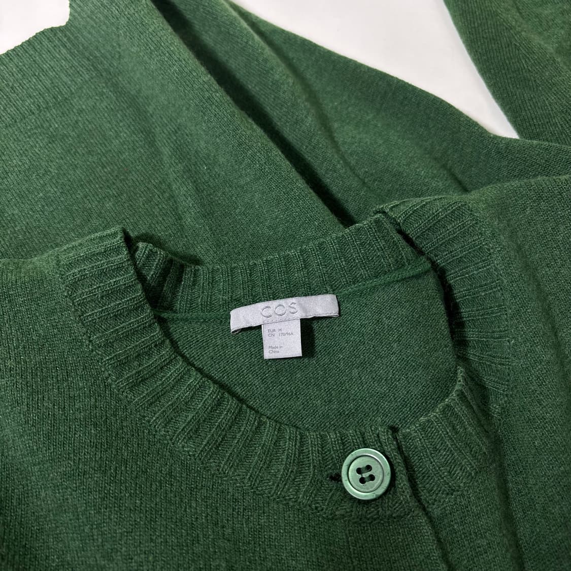 우먼M 코스 COS 오버핏 그린 U넥 가디건 상품이미지4