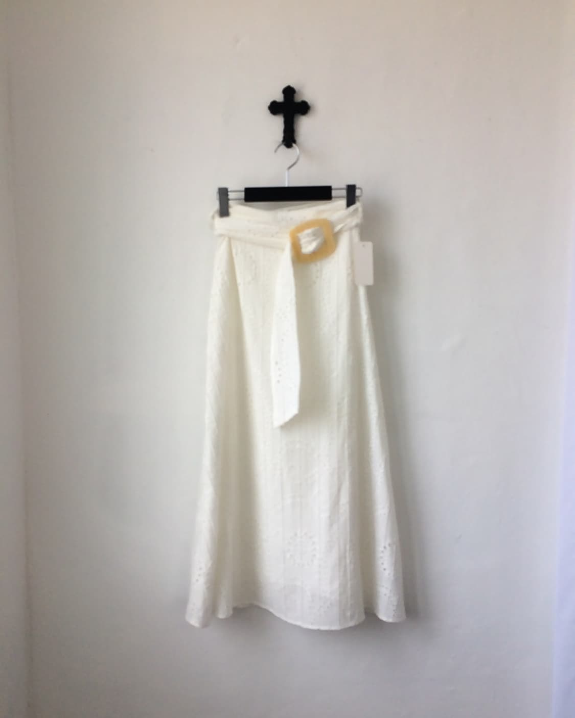 Belted punching pattern skirt 상품이미지1