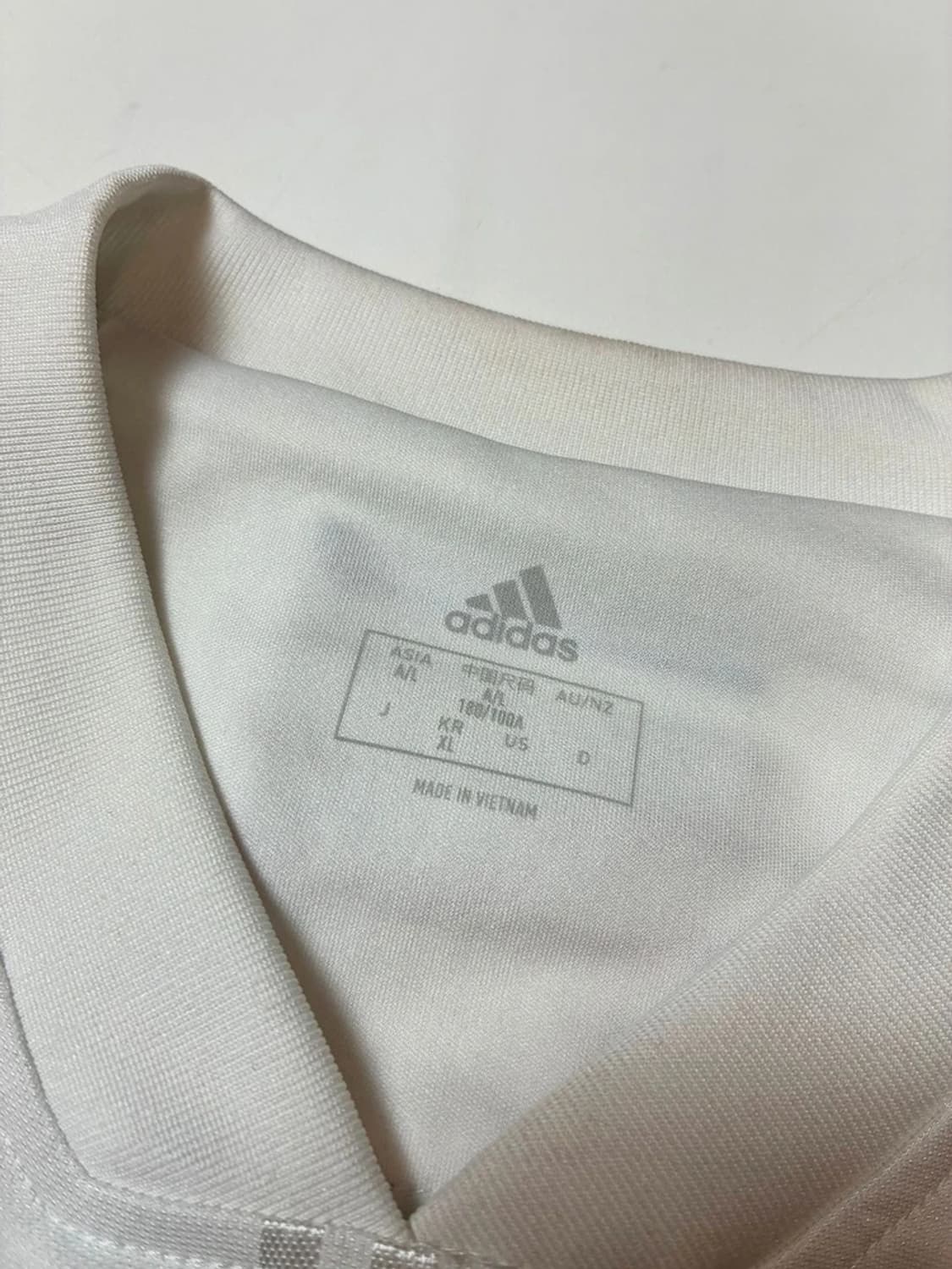 아디다스 20ss 스포티 시티백 파리 저지 반팔 티셔츠 PN9010 상품이미지8