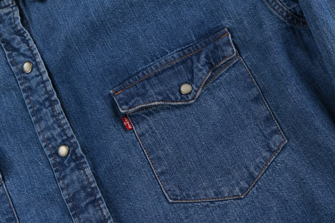 [여성 M] 리바이스 오버사이즈 웨스턴 데님셔츠 상품이미지2