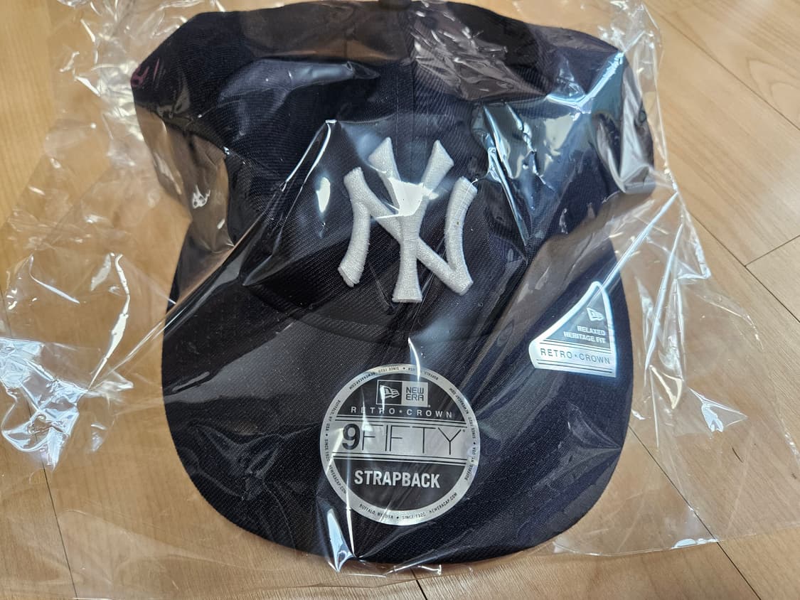 뉴에라 x 빔즈 뉴욕 양키스 9fifty 레트로 크라운 캡 네이비 상품이미지1