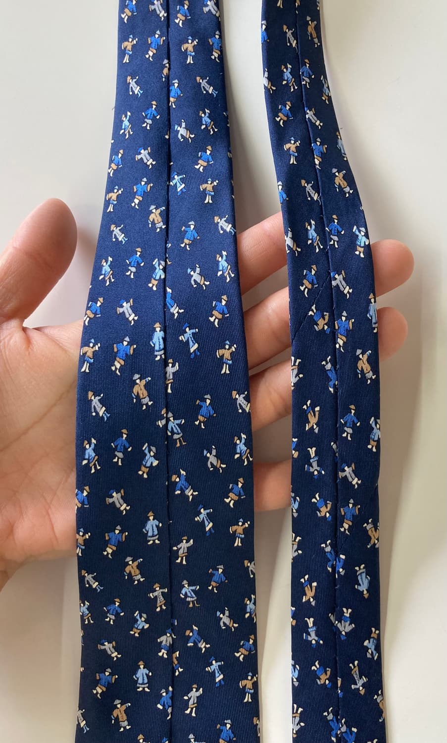 페레가모 넥타이 상품이미지7