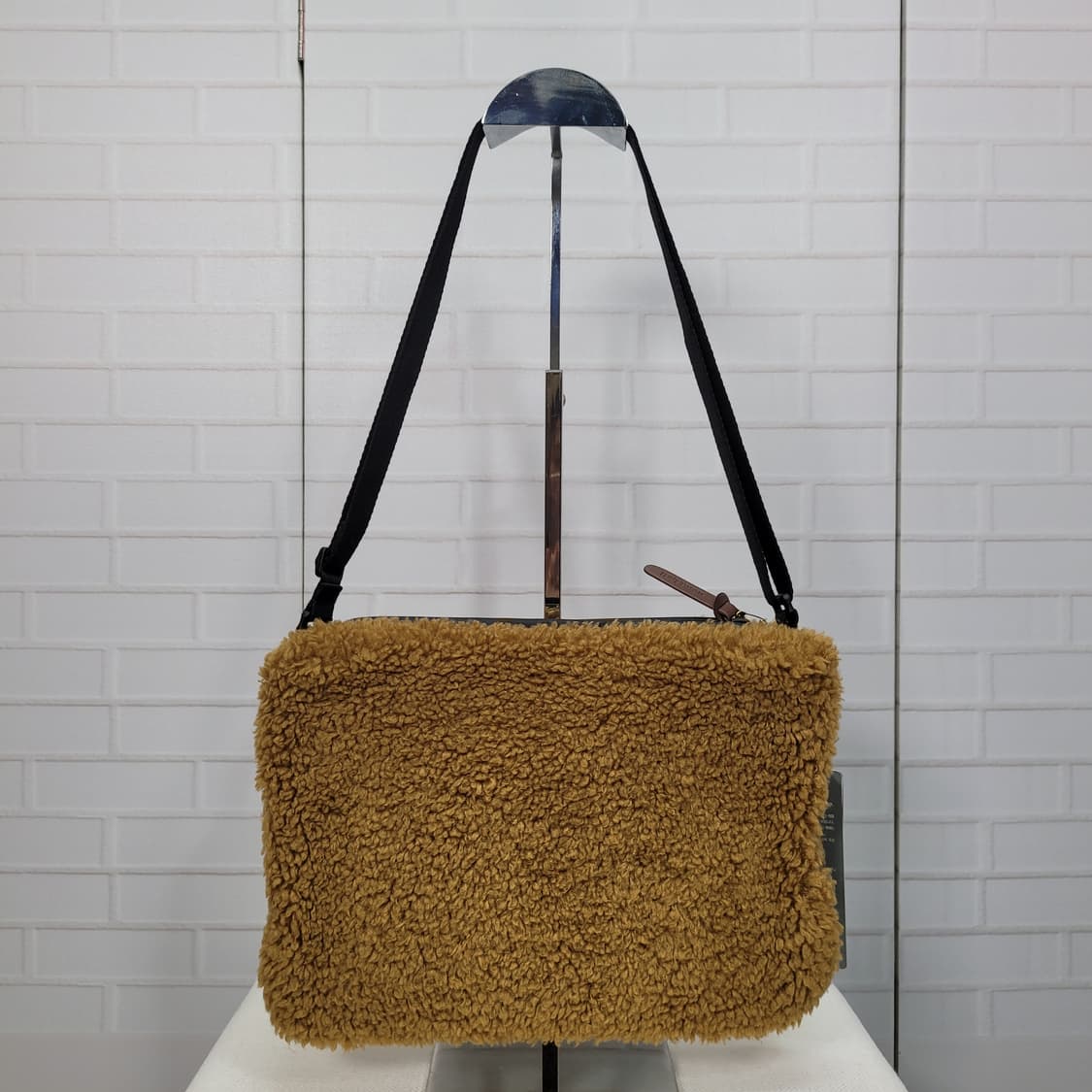 몽벨 플리스 워머 크로스백 숄더백 파우치 새상품 상품이미지4