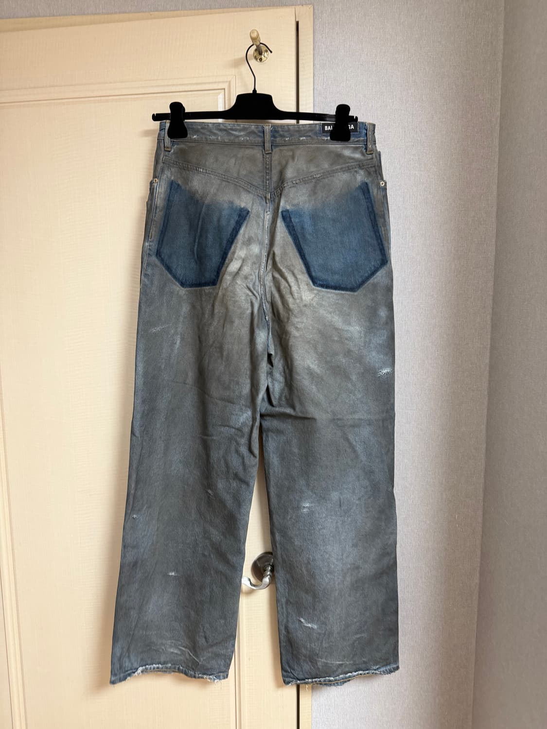 발렌시아가 백포켓 디스진 xs 상품이미지2