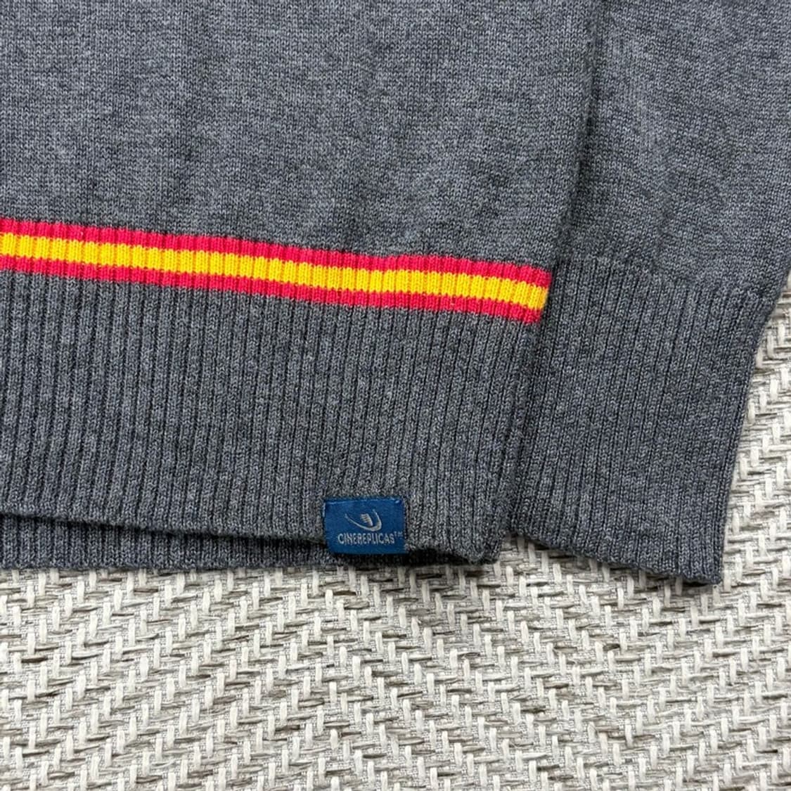 해리포터 브이넥 니트 v2280 상품이미지6