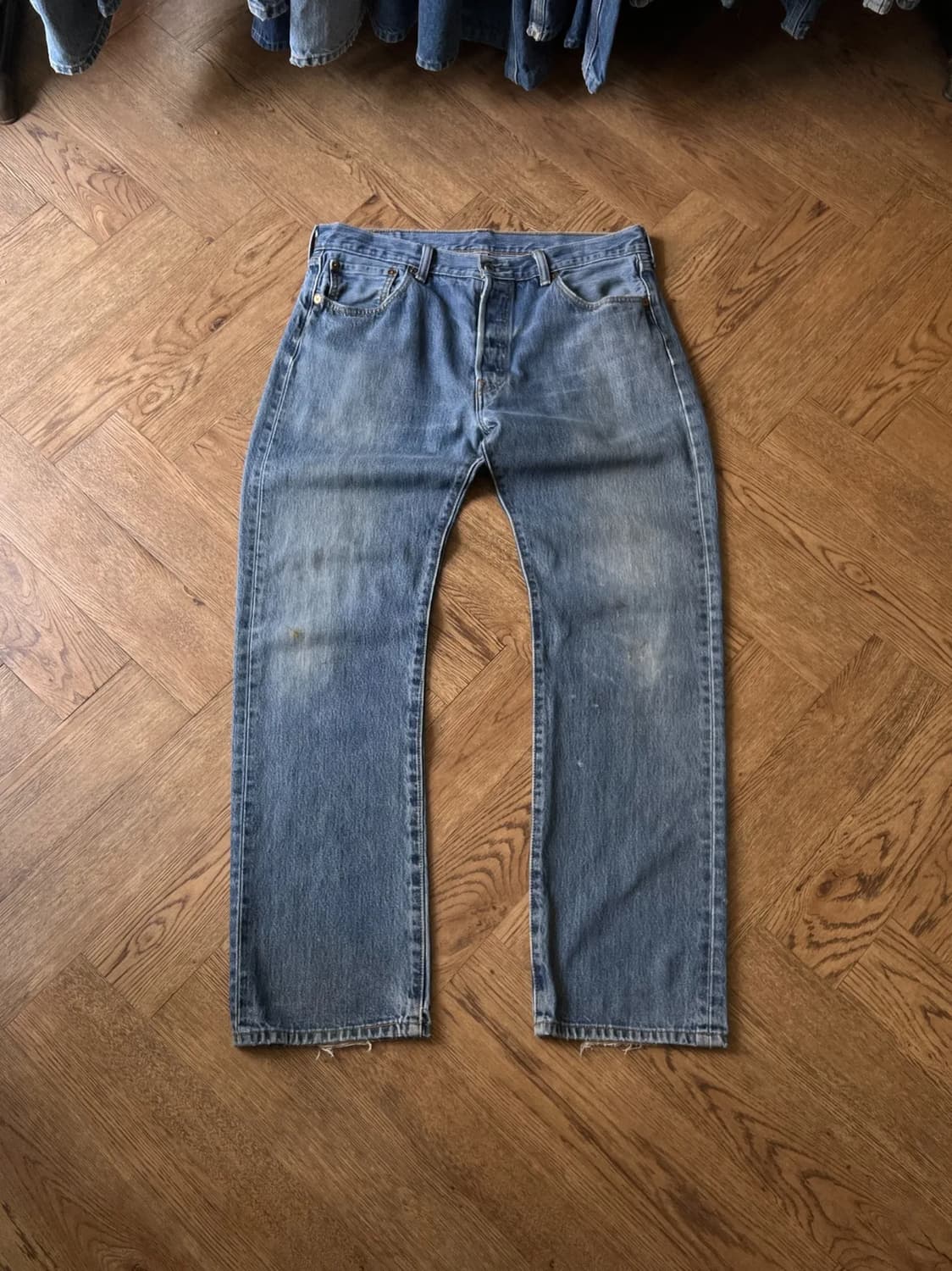 [35]리바이스 501 더티워싱 스트레이트 데님 팬츠 상품이미지1