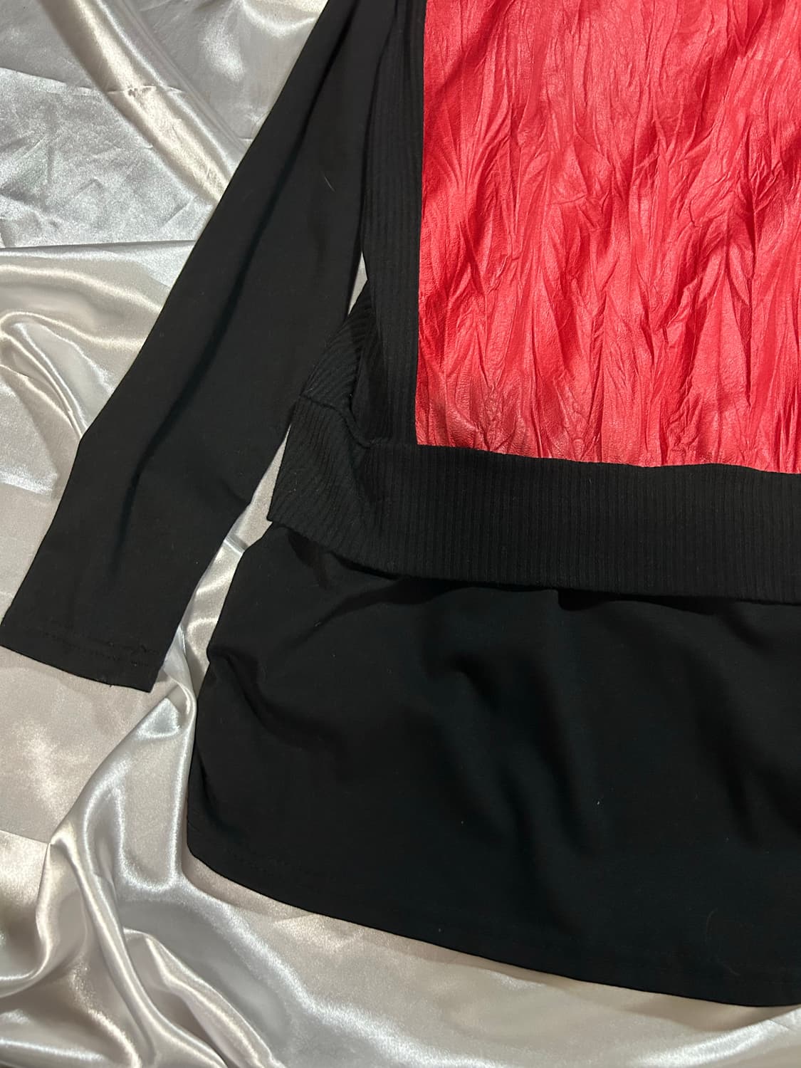 black&red layered zip-up 상품이미지5