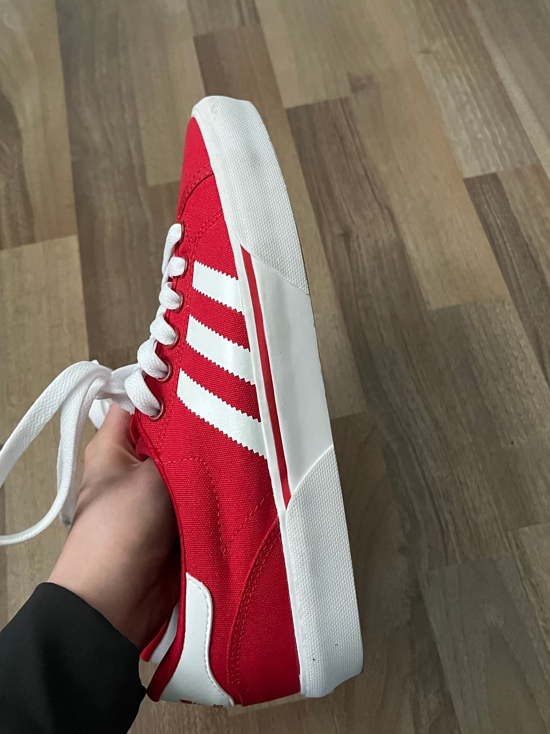 (250)아디다스 아바카 레드 상품이미지3