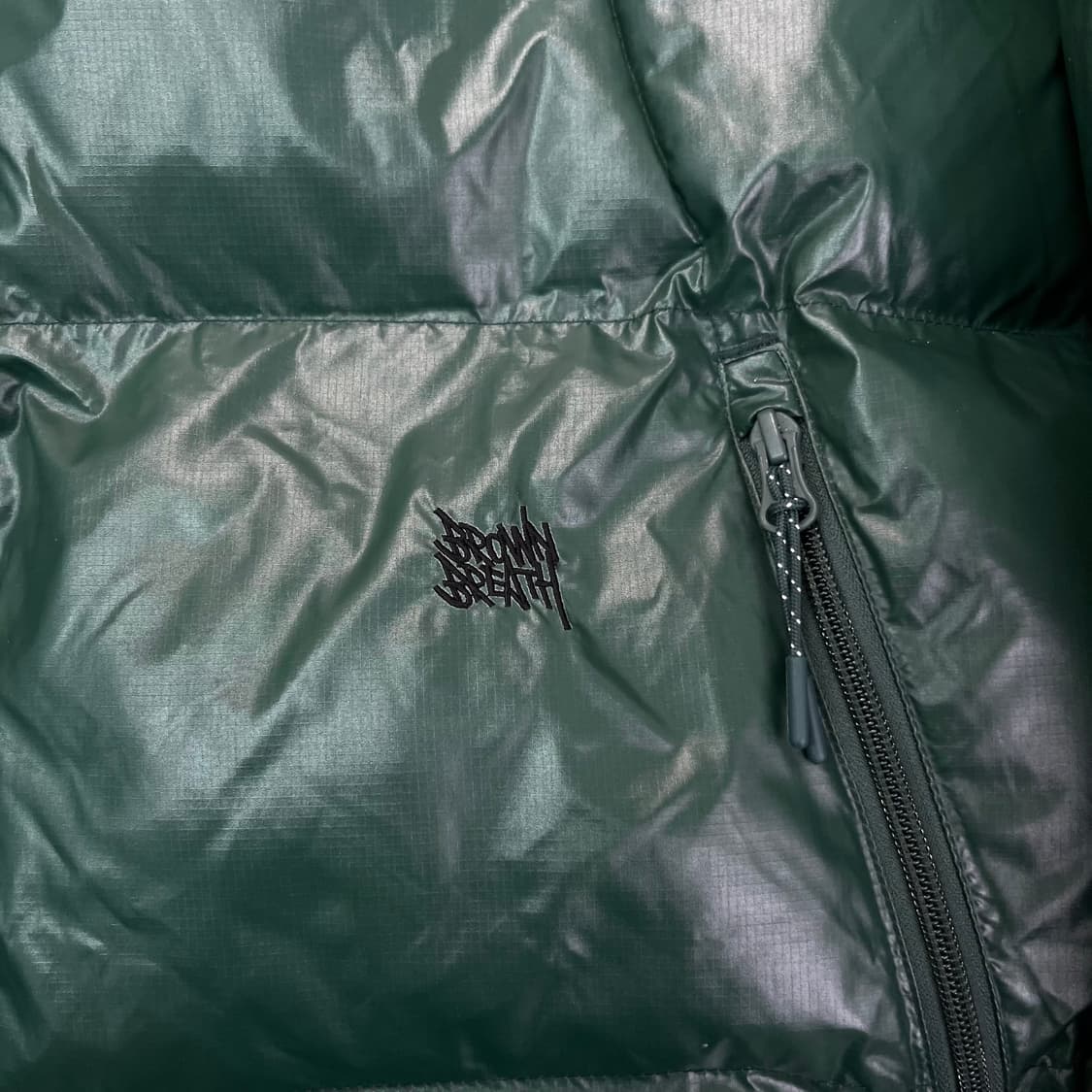 105 브라운브리스 유광 푸퍼 패딩 상품이미지2