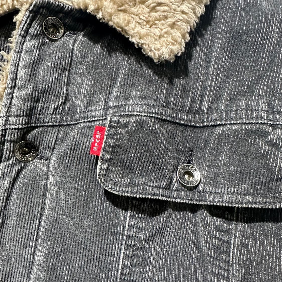 리바이스 코듀로이 쉐르파 트러커 자켓 상품이미지5