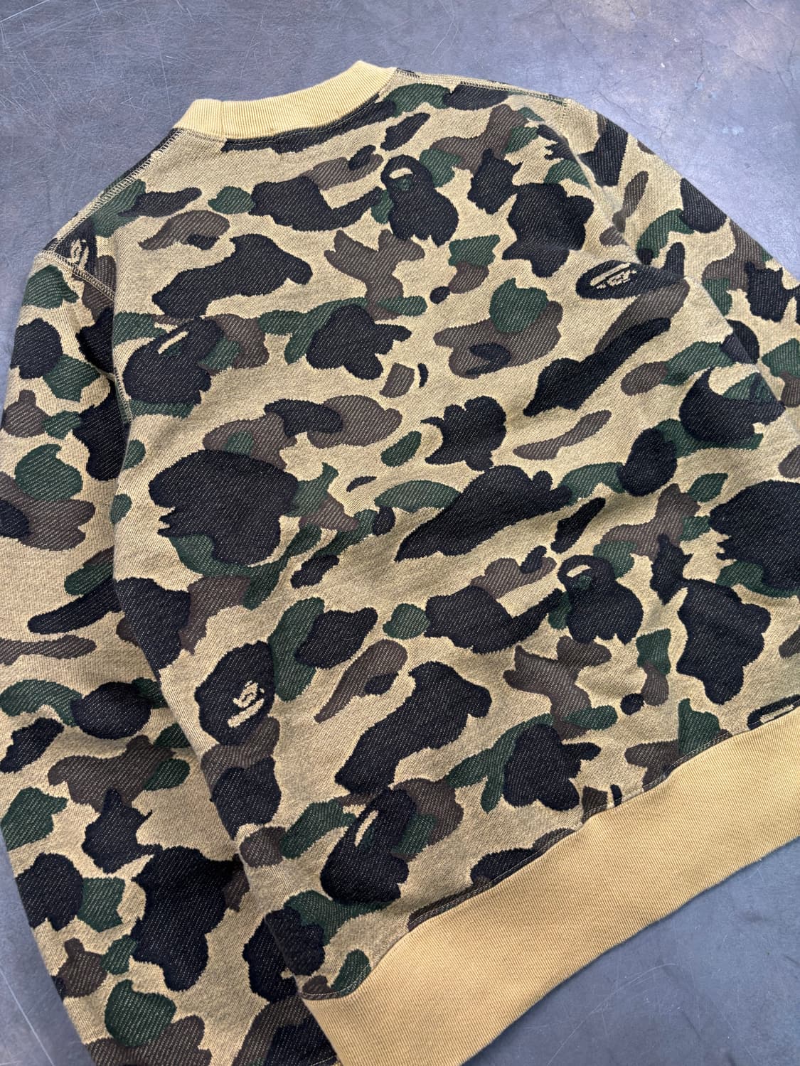 베이프 황계 스웻셔츠 상품이미지4