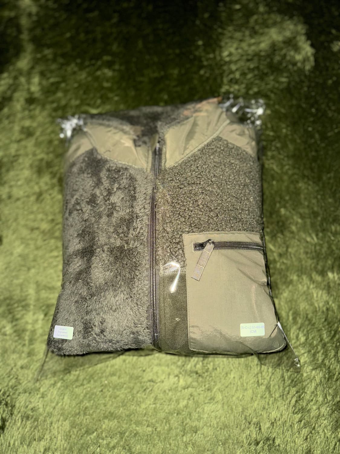 [L] 엔지니어드 가먼츠 X 유니클로 콜라보 플리스 자켓 올리브 상품이미지10