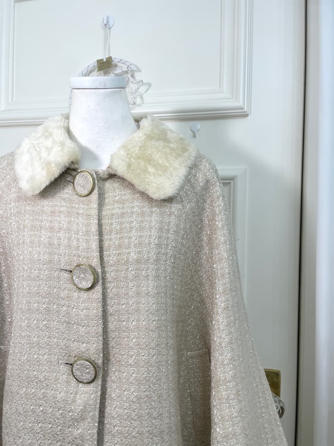 pink ivory glitter tweed fur cape 상품이미지8
