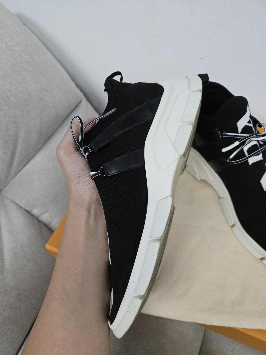 [보증서 정품]프라다 니트 스니커즈 상품이미지2