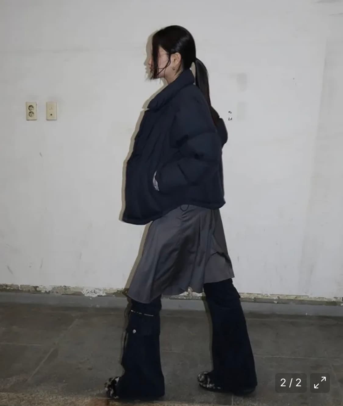 엔와이엑스엑스 커브라인 다운푸퍼 패딩 네이비 상품이미지3