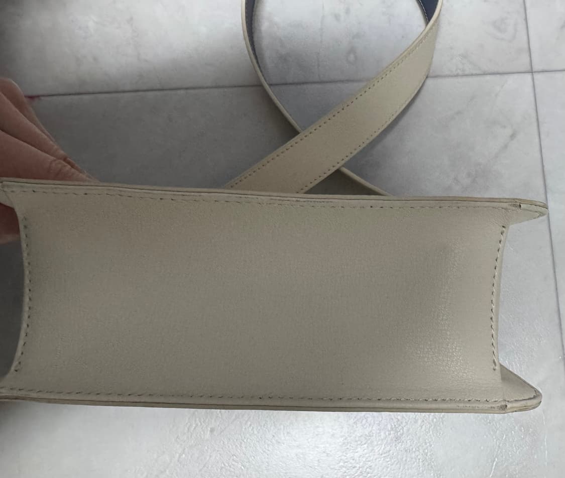 칼린 뉴헤스터 한소희 미니백 상품이미지5