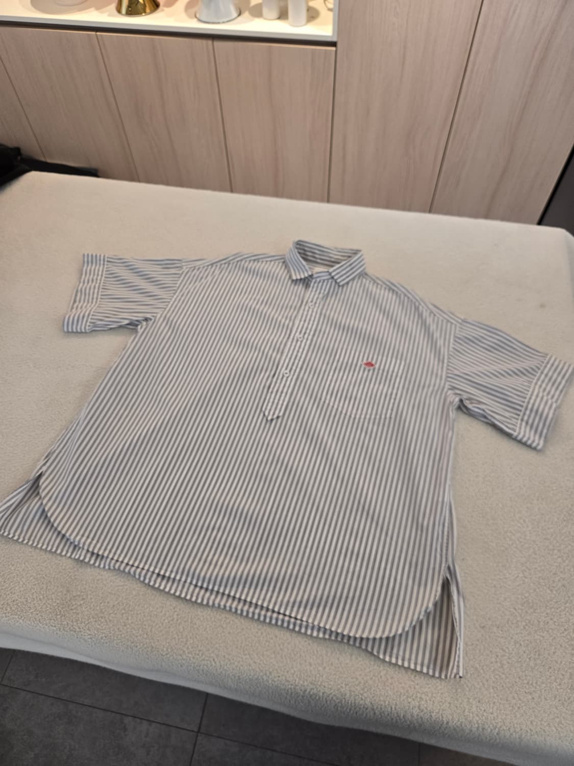 단톤 풀오버 스트라이프 반팔 셔츠 상품이미지2