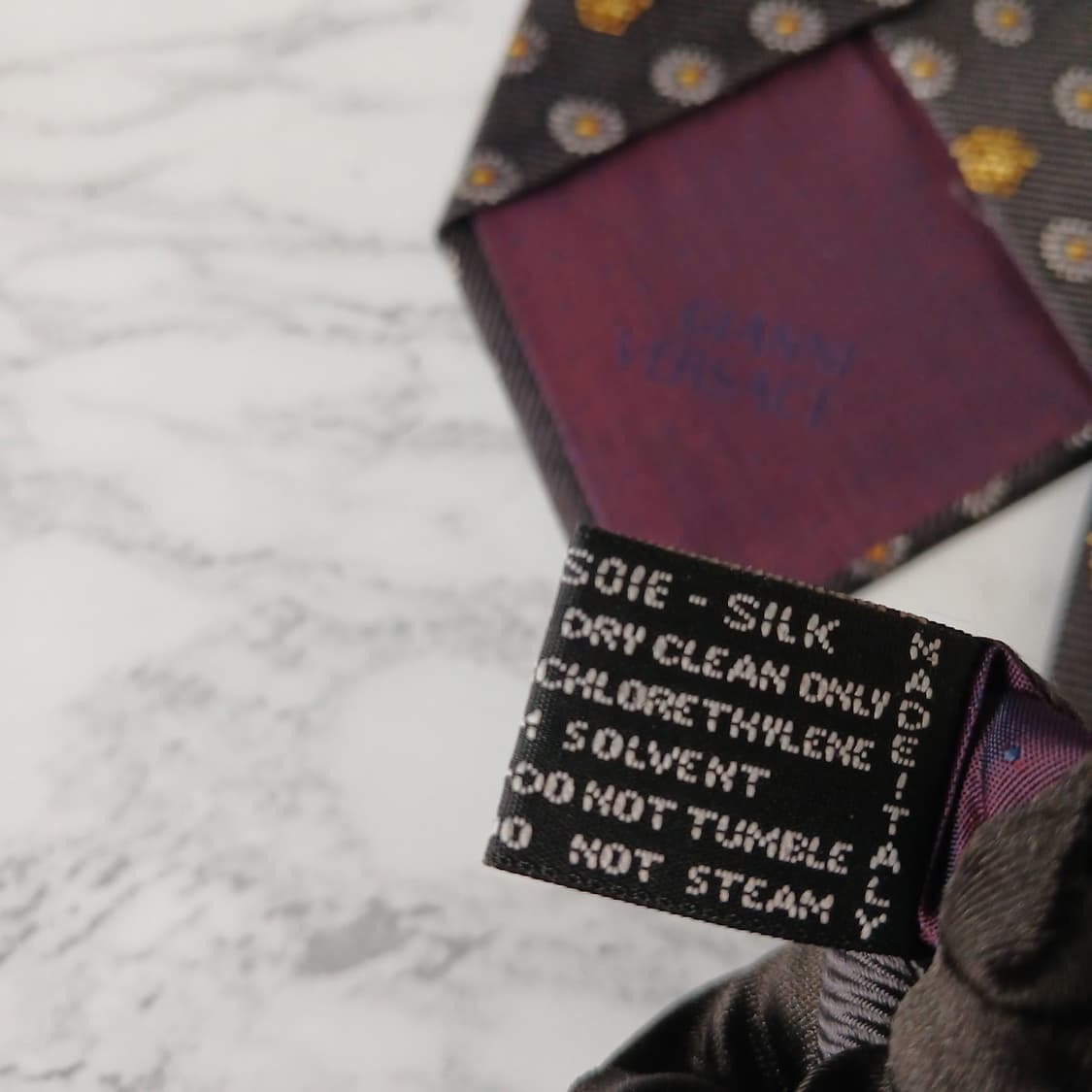 지아니 베르사체 메두사 패턴 넥타이 9.6cm B등급 E869 상품이미지5