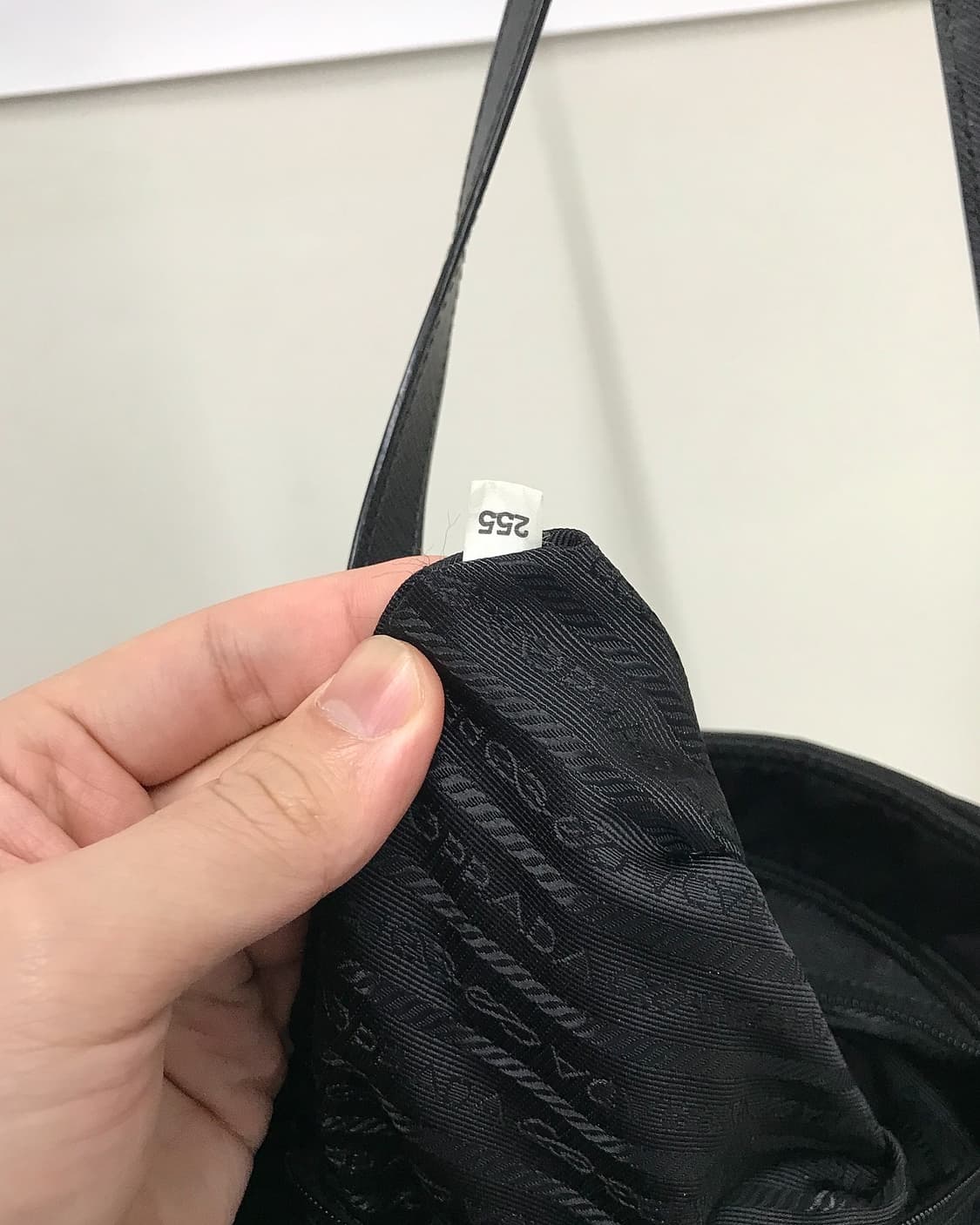 프라다 삼각로고 포코노 쇼퍼백 상품이미지10