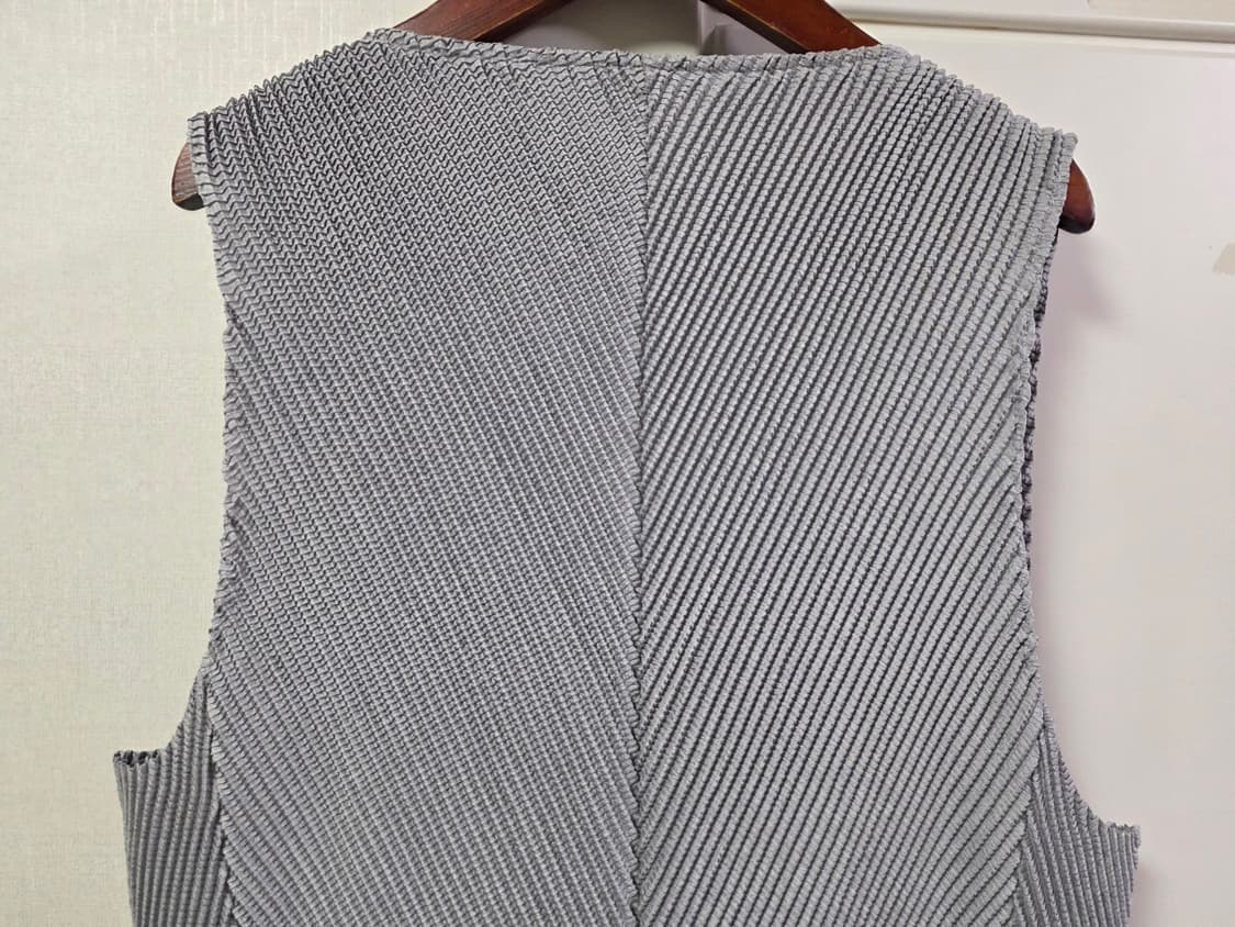 라비타준코 플리츠 롱베스트 F 그레이
 상품이미지4