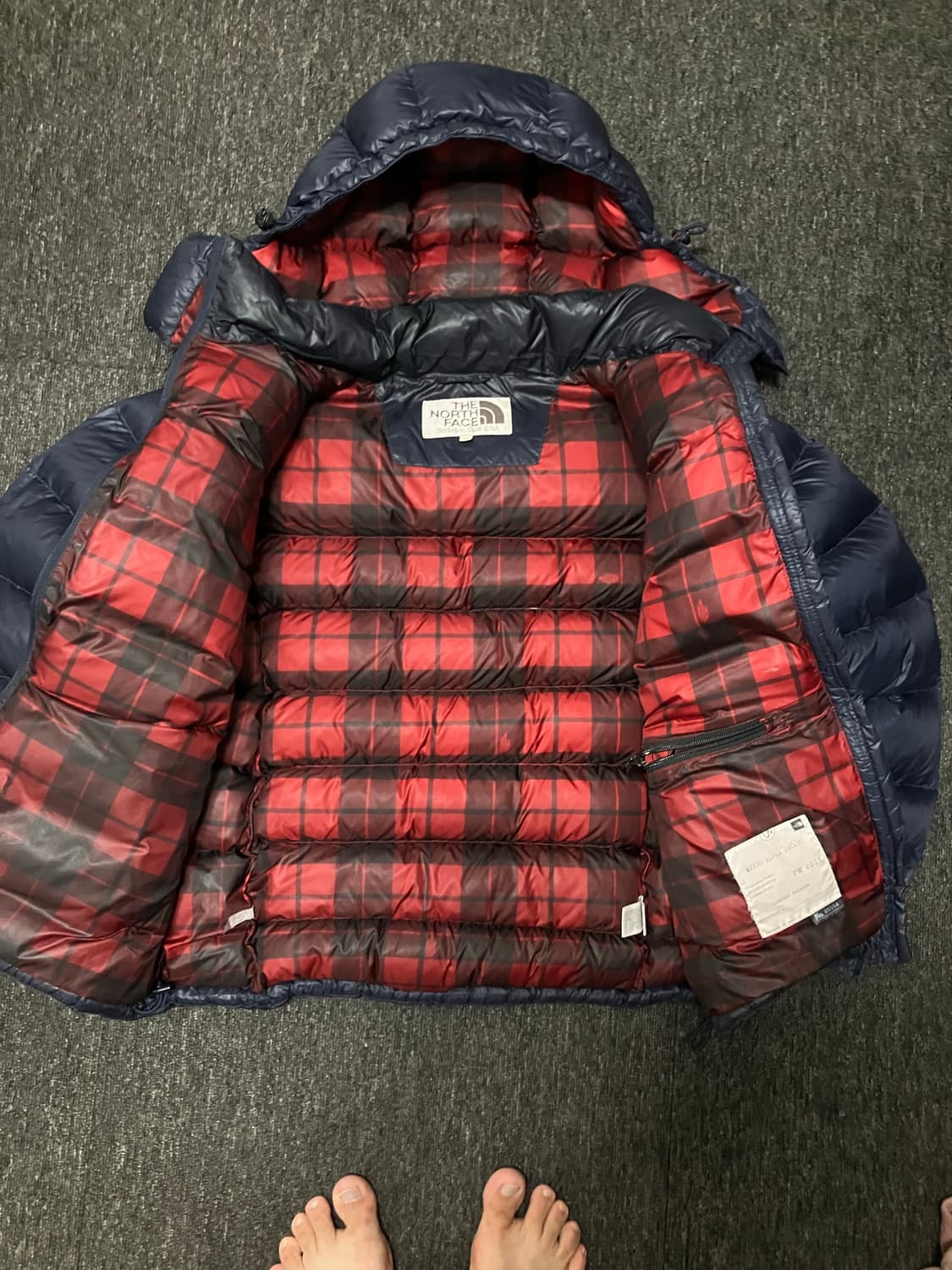 노스페이스 메트로 알파 네이비 850 눕시 패딩 상품이미지8