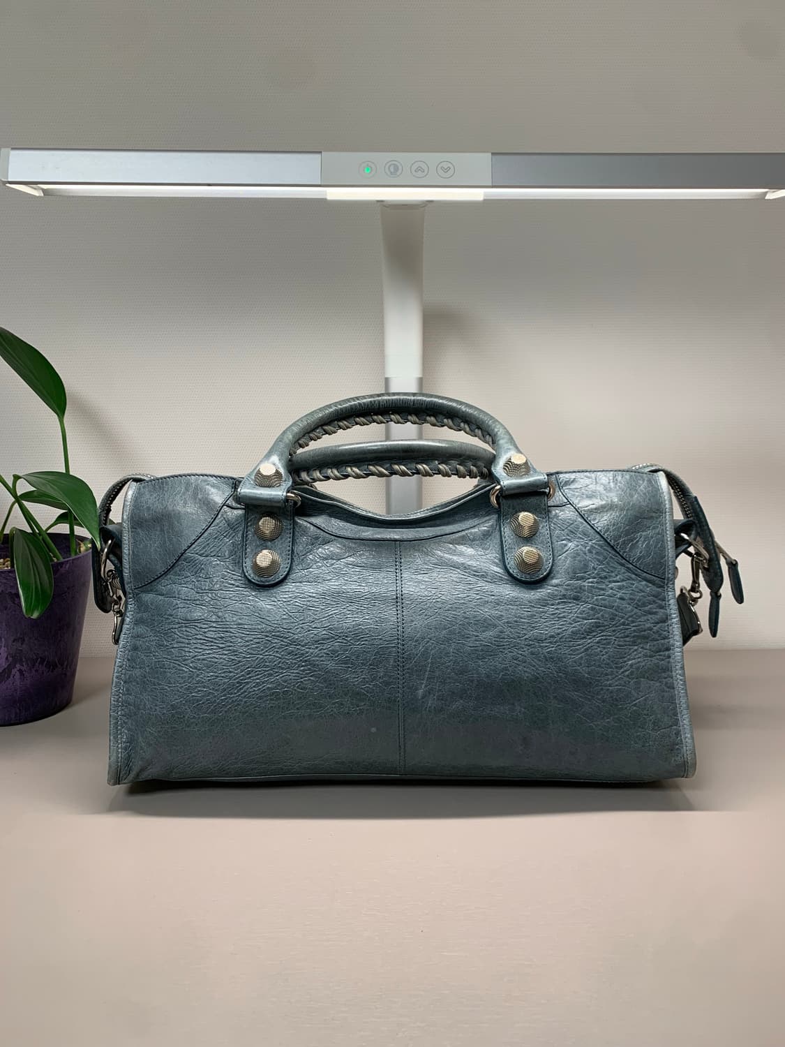 발렌시아가 클래식 모터백 에메랄드그레이 상품이미지3