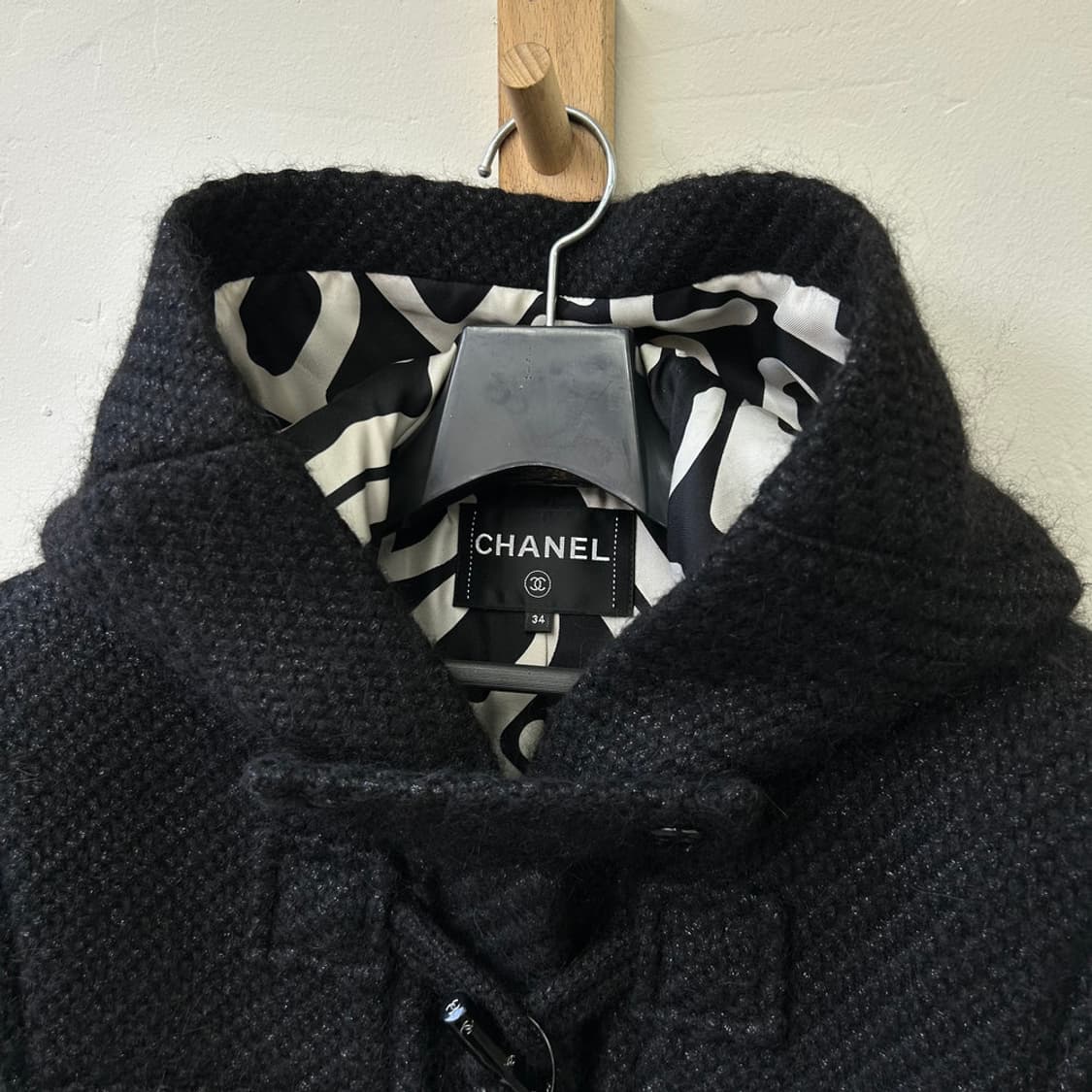 16274 - 21F/W 샤넬 알파카 울 블랙 후디드 더플 코트 상품이미지3
