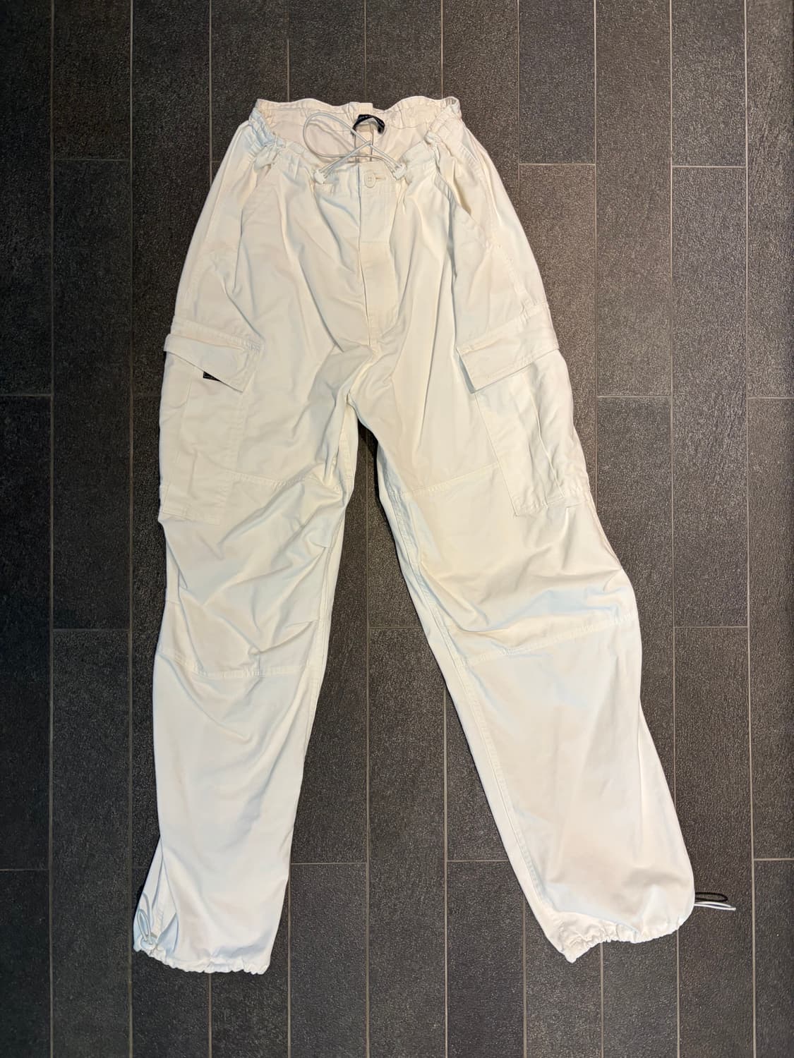 흰색 카고 팬츠 상품이미지1