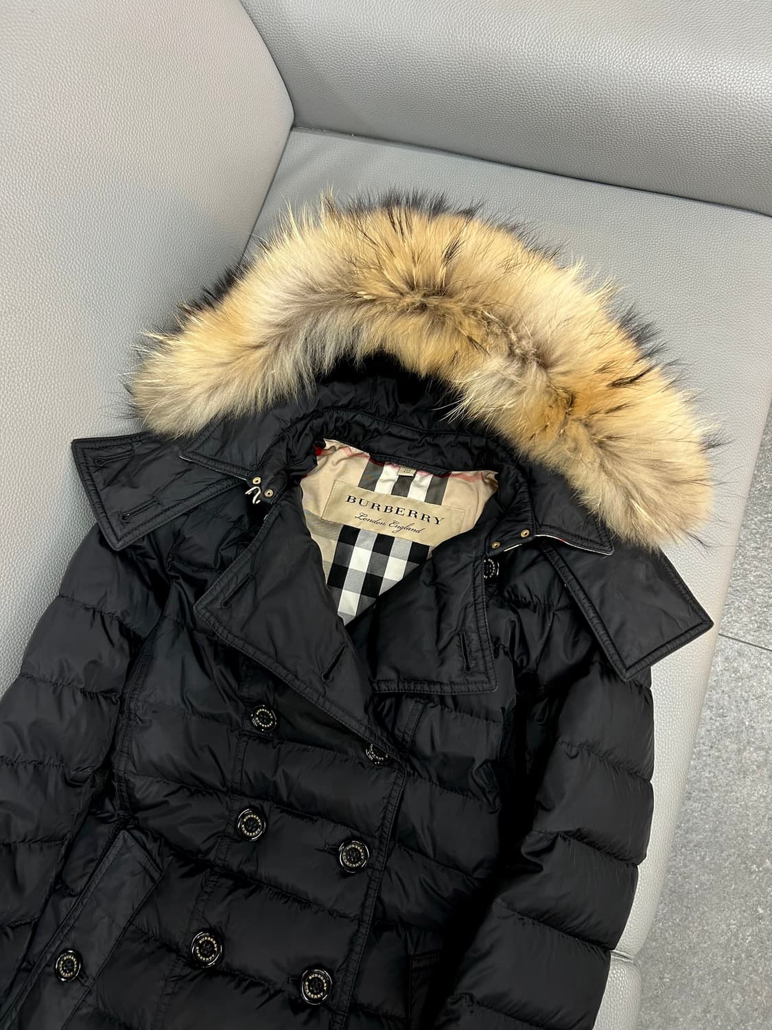 버버리 달머튼 블랙 롱패딩(XXS/44) 상품이미지4