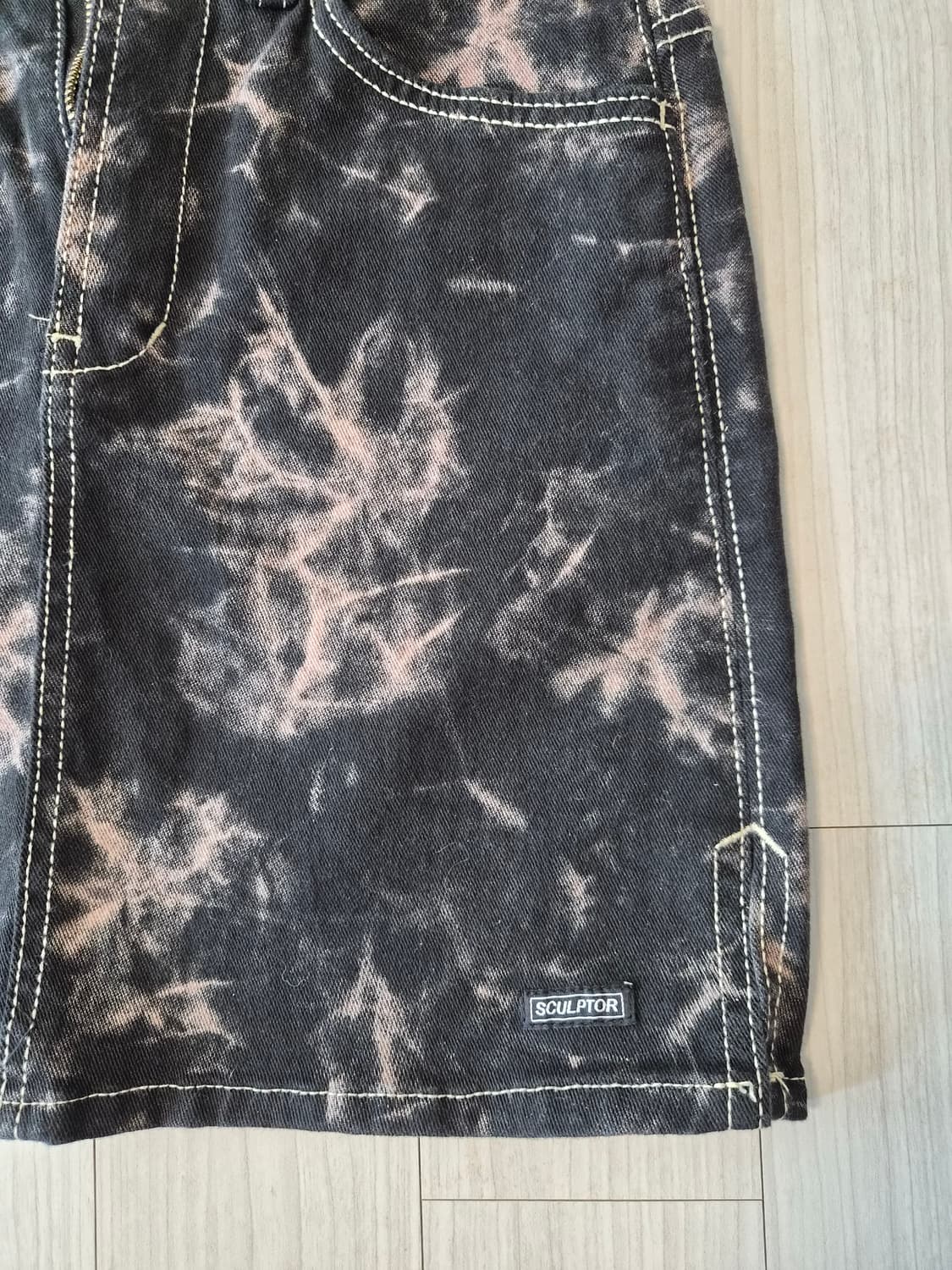 새상품스컬프터(SCULPTOR) 타이다이 데님 미니스커트 판매합니다 상품이미지5