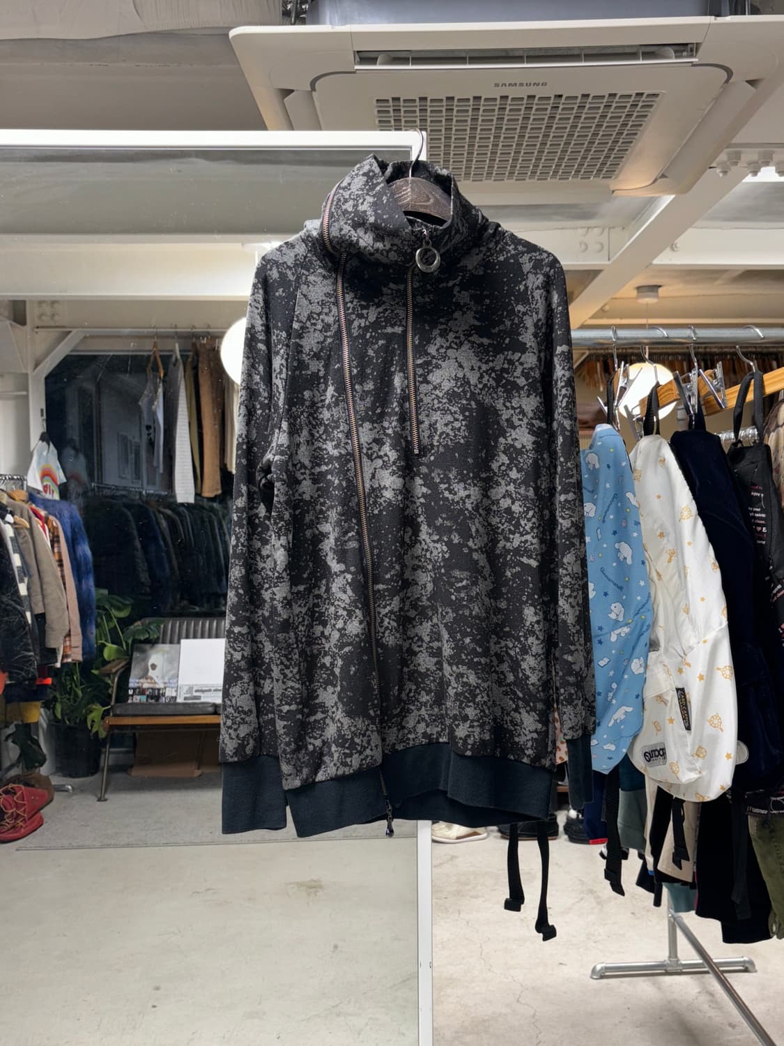 Pride 비대칭 집업 자켓 상품이미지1