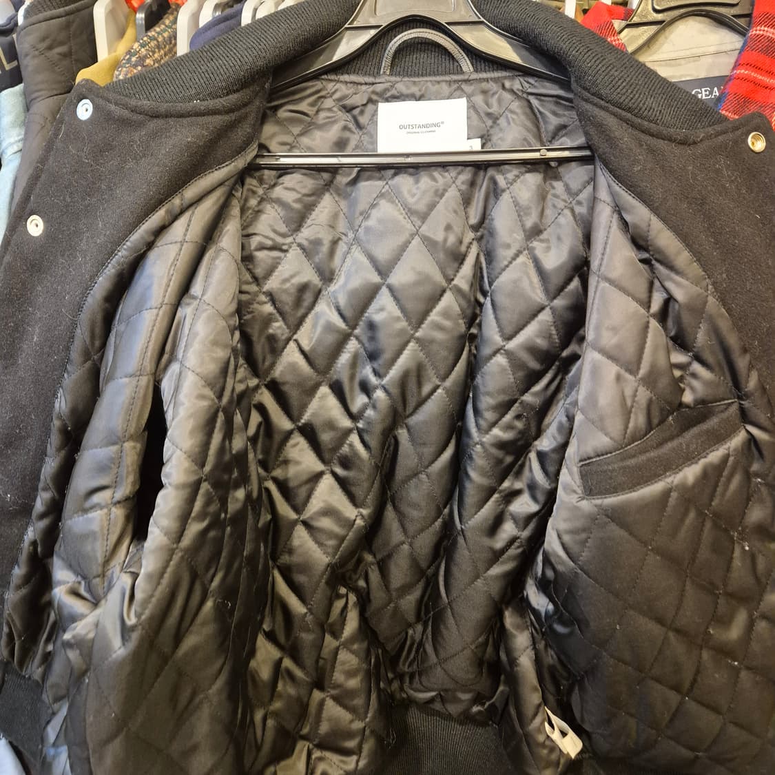 XL(착샷잇음) 아웃스탠딩 블랙 소가죽 바시티자켓  상품이미지8