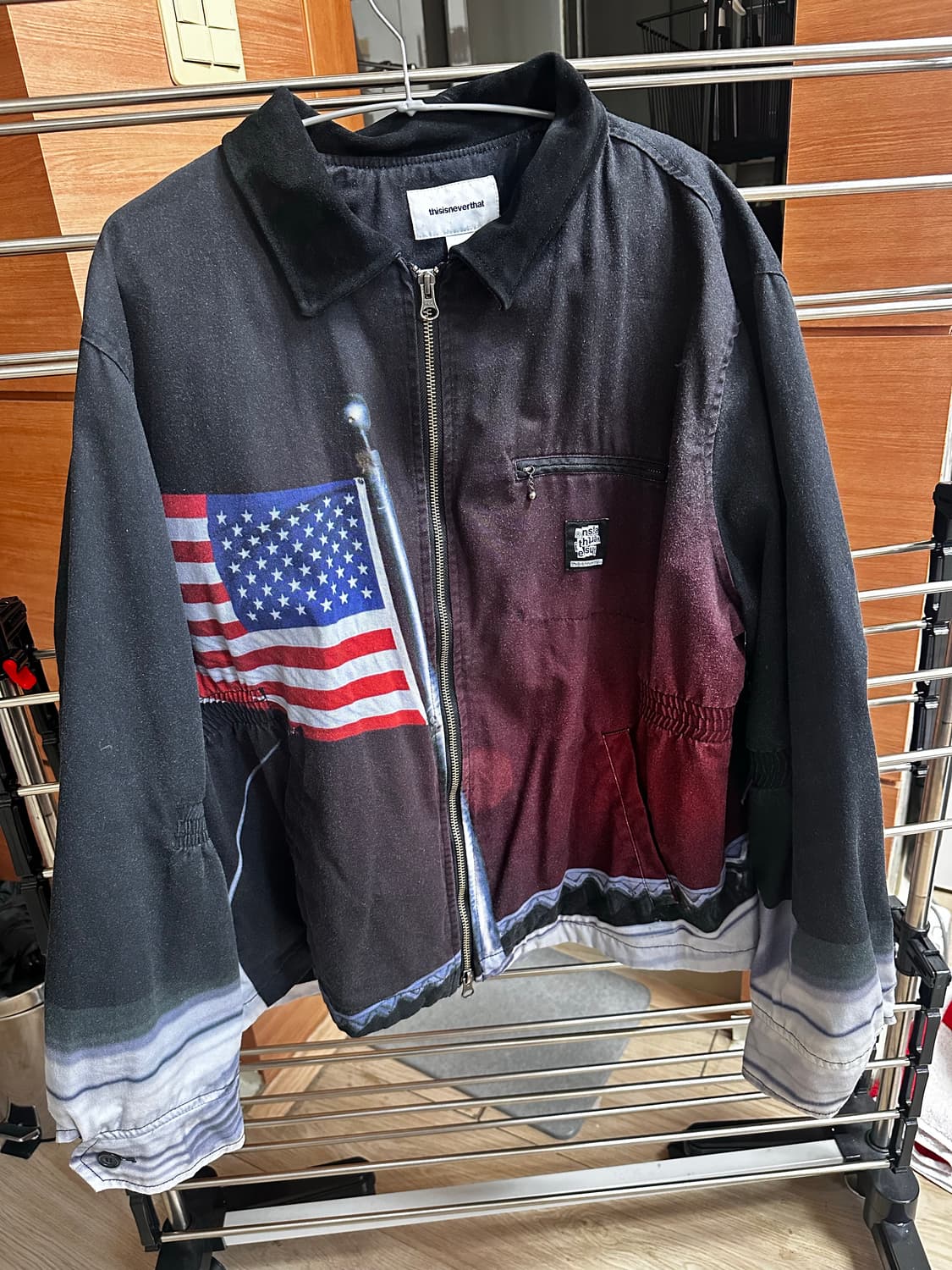 디스이즈네버댓 19FW 미국 성조기 프린팅 워크자켓 상품이미지1