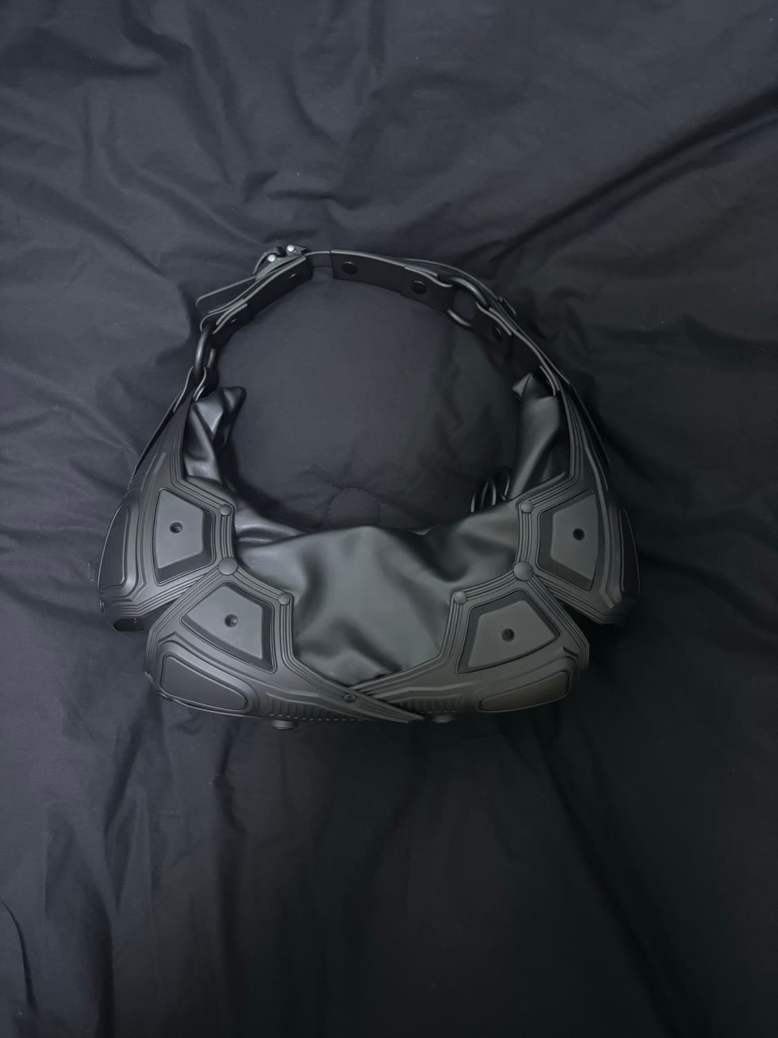 Innerraum half moon bag matte 상품이미지1