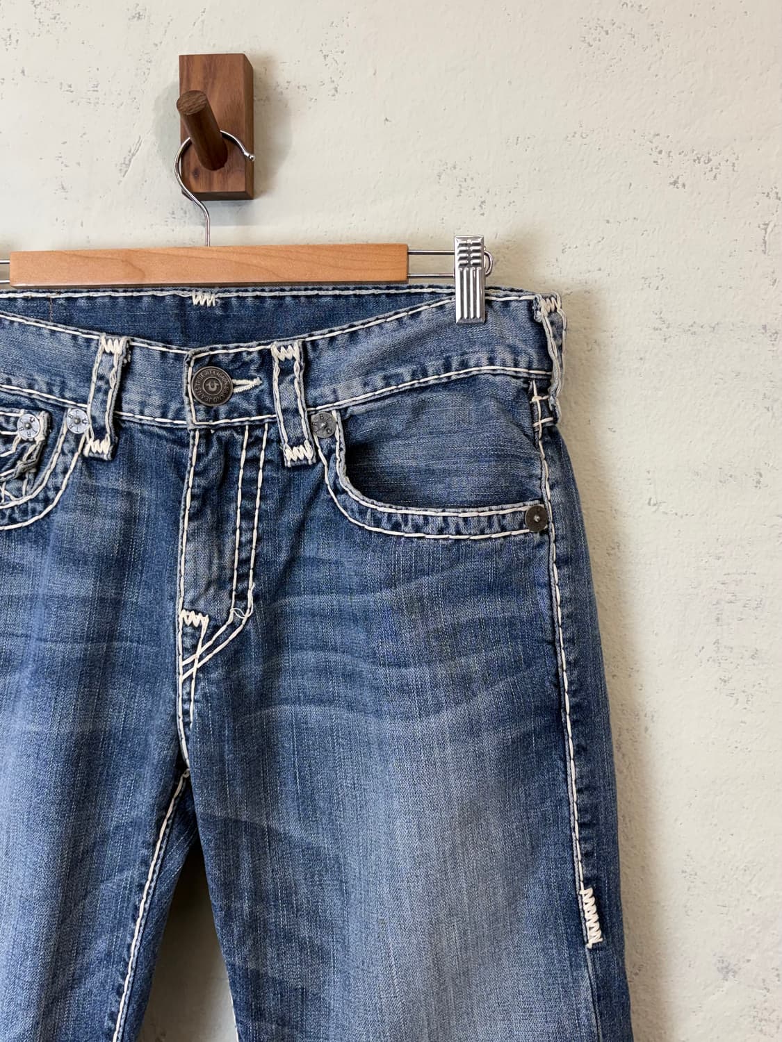 트루릴리전 빈티지 워싱 데님팬츠 상품이미지3