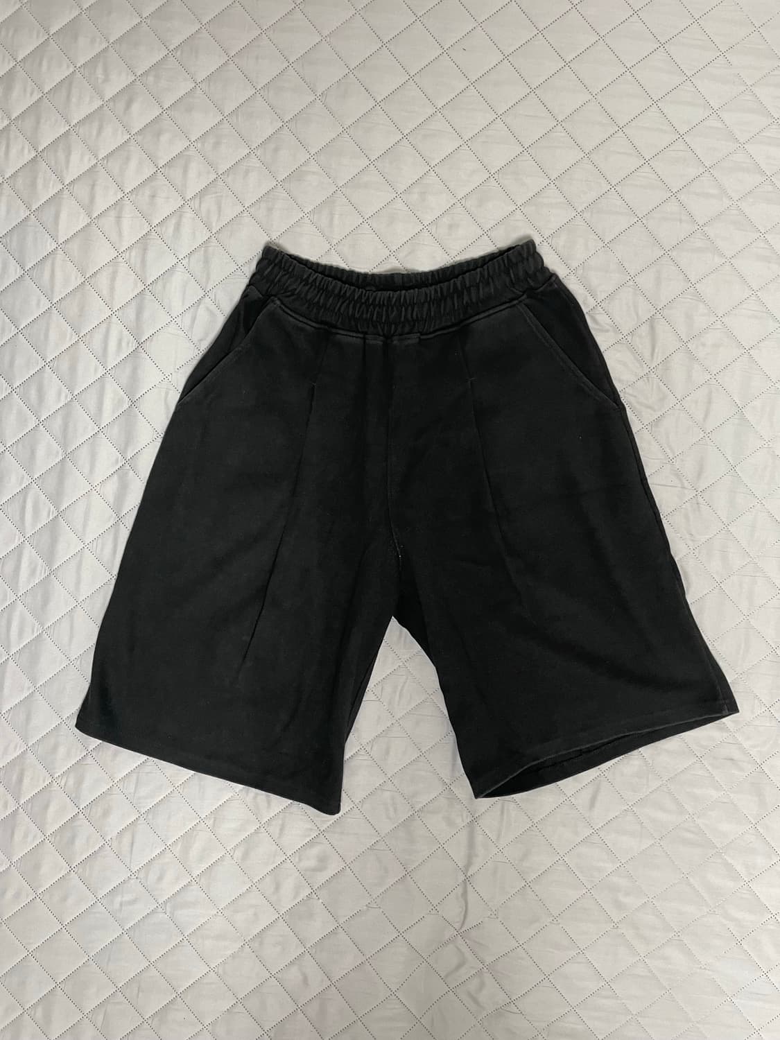 제로 딥 원턱 스웨트 쇼츠 블랙 상품이미지1