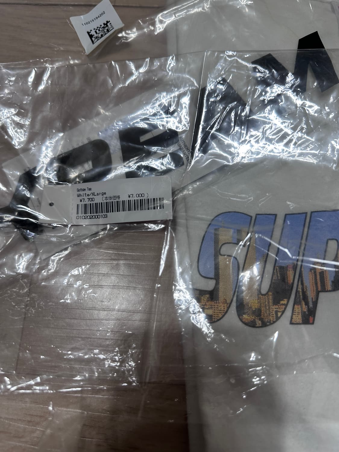 [L]슈프림 고담 반팔 티셔츠 화이트 상품이미지9