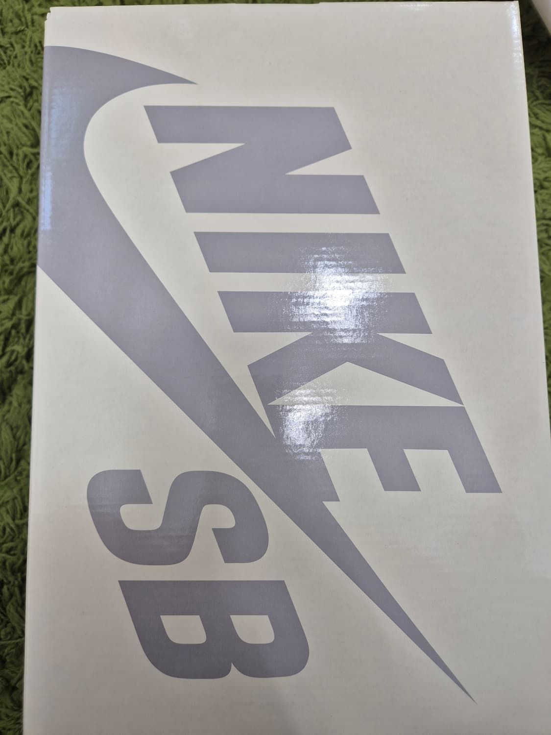 나이키 x 슈프림 SB 에어 맥스 2 CB 94 로우 골드 메탈릭 골드  상품이미지3