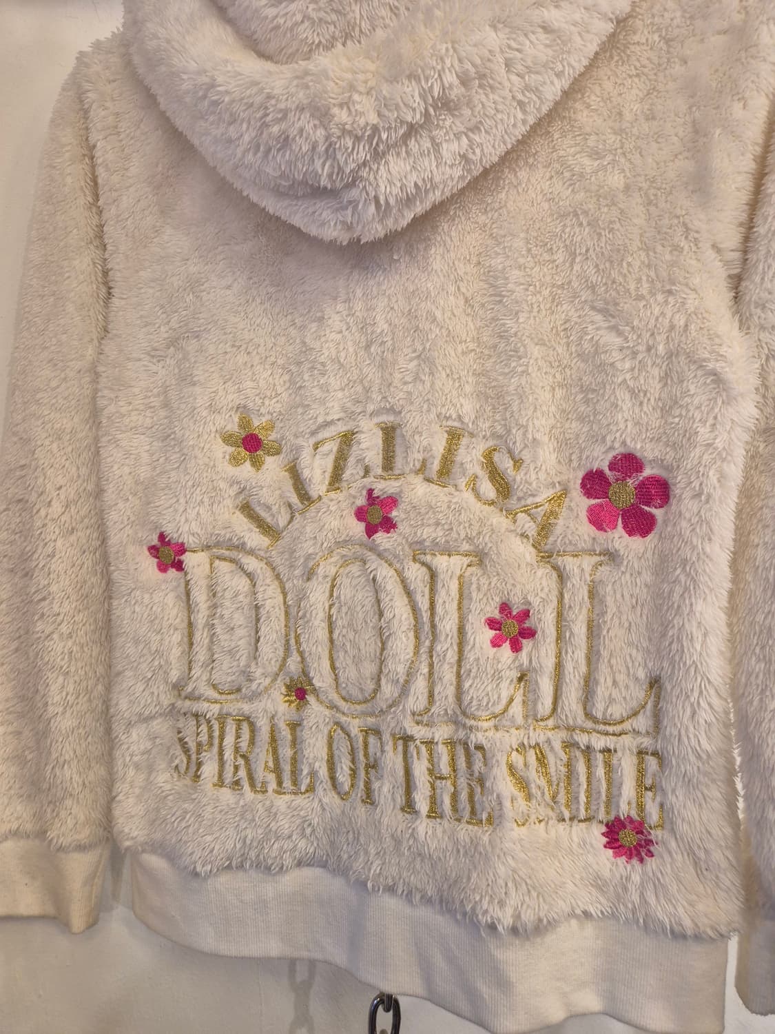 liz lisa doll 리즈리사돌 레터링 자수 폼폼이 플리스 후드집업 상품이미지4