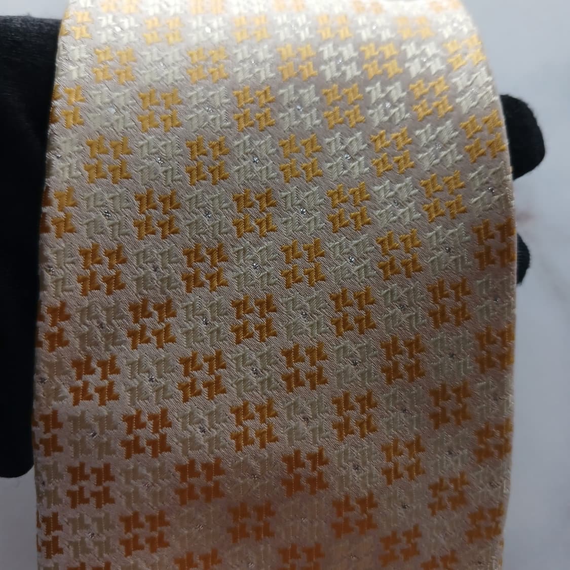 
메트로시티 실크 체크 패턴 넥타이 8.8cm A+등급 A18278
 상품이미지5