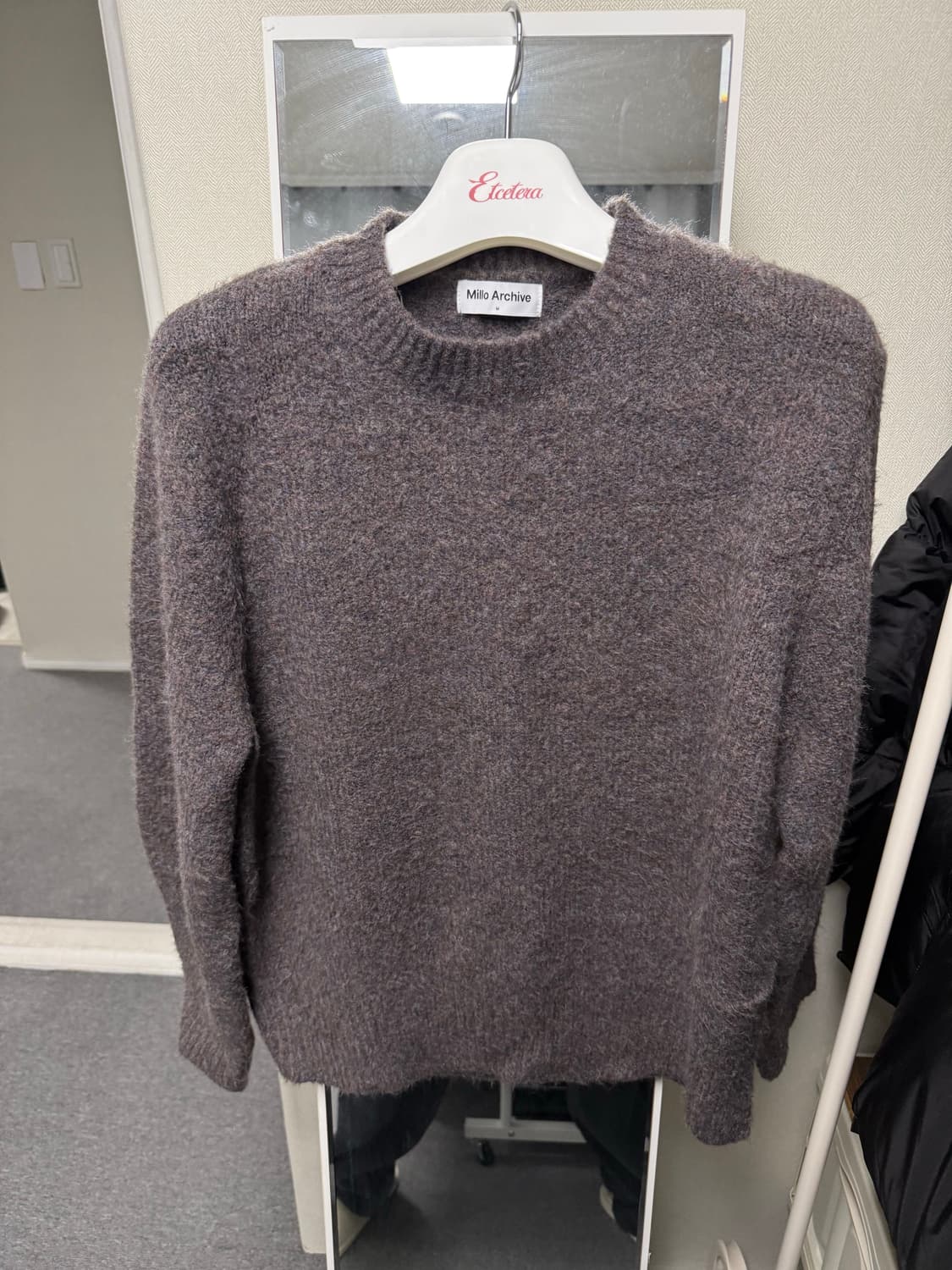 밀로아카이브 크롭니트M 상품이미지2