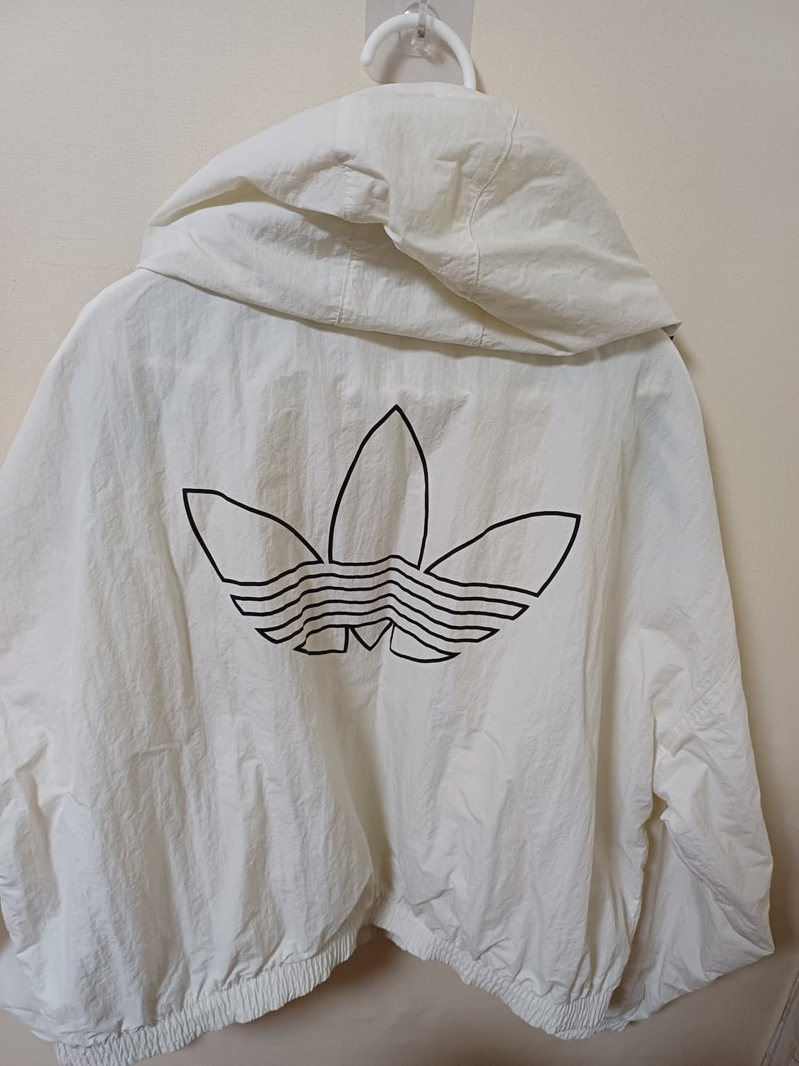 아디다스 빅로고 크롭 우븐 바람막이 상품이미지6