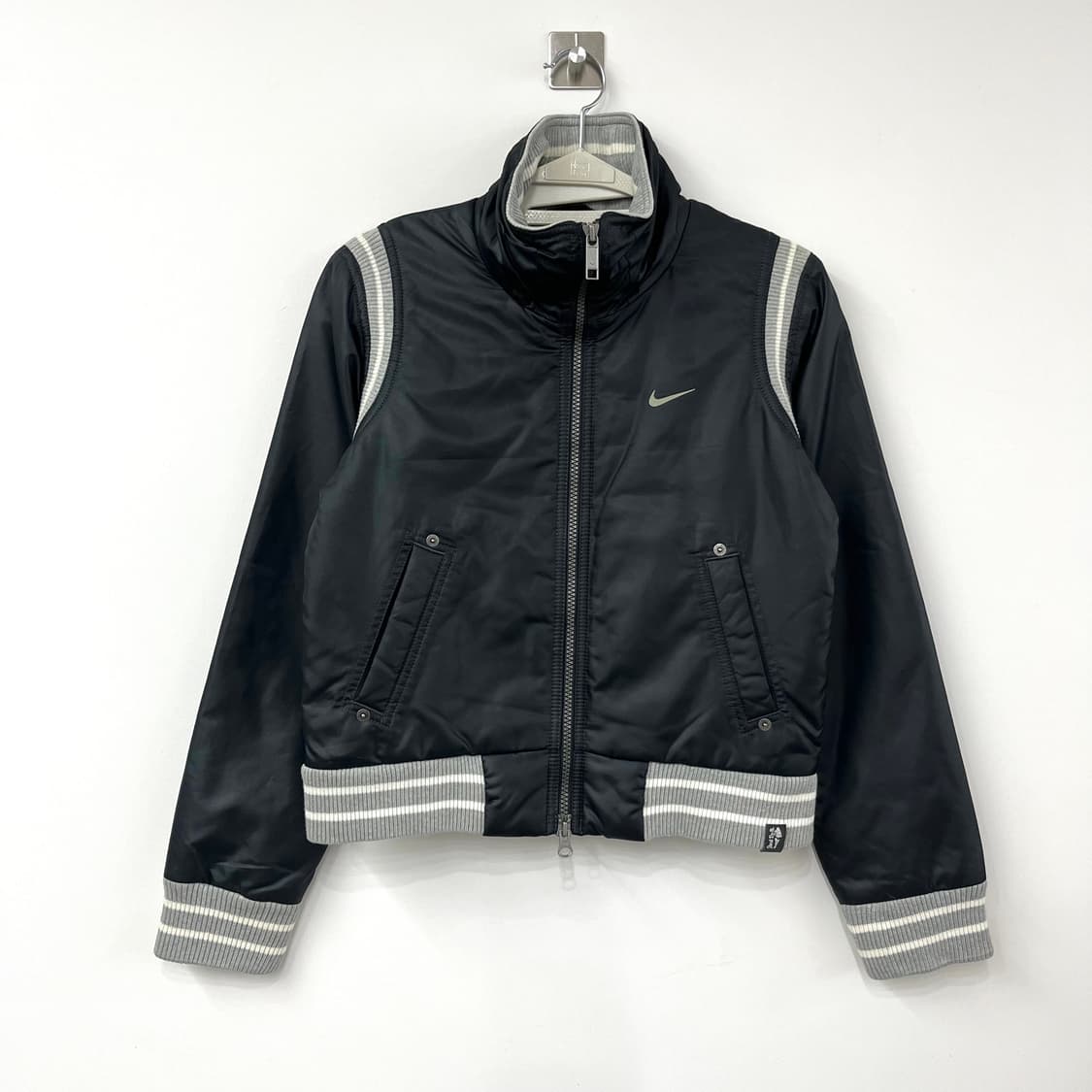 나이키 자수로고 투웨이 크롭 바시티 자켓 상품이미지2