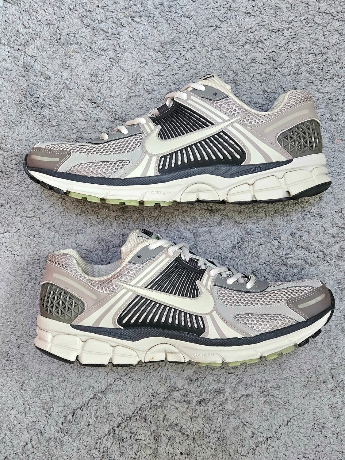 나이키 줌 보메로5  275 상품이미지6